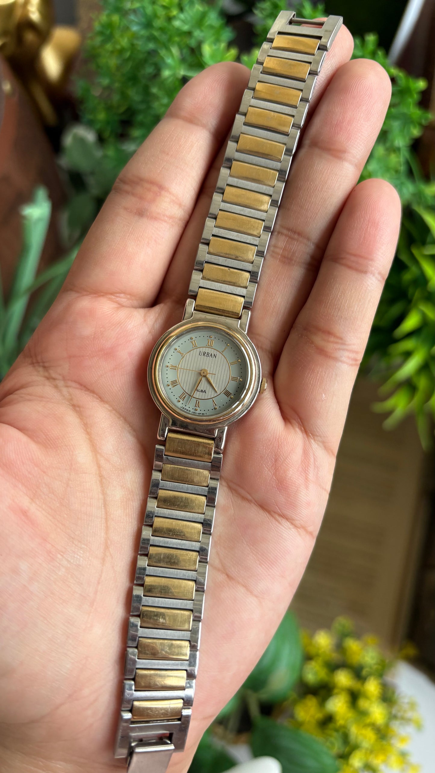 Vintage Urban Alba Seiko Watch in Two-Tone Beautiful Light Blue Dial