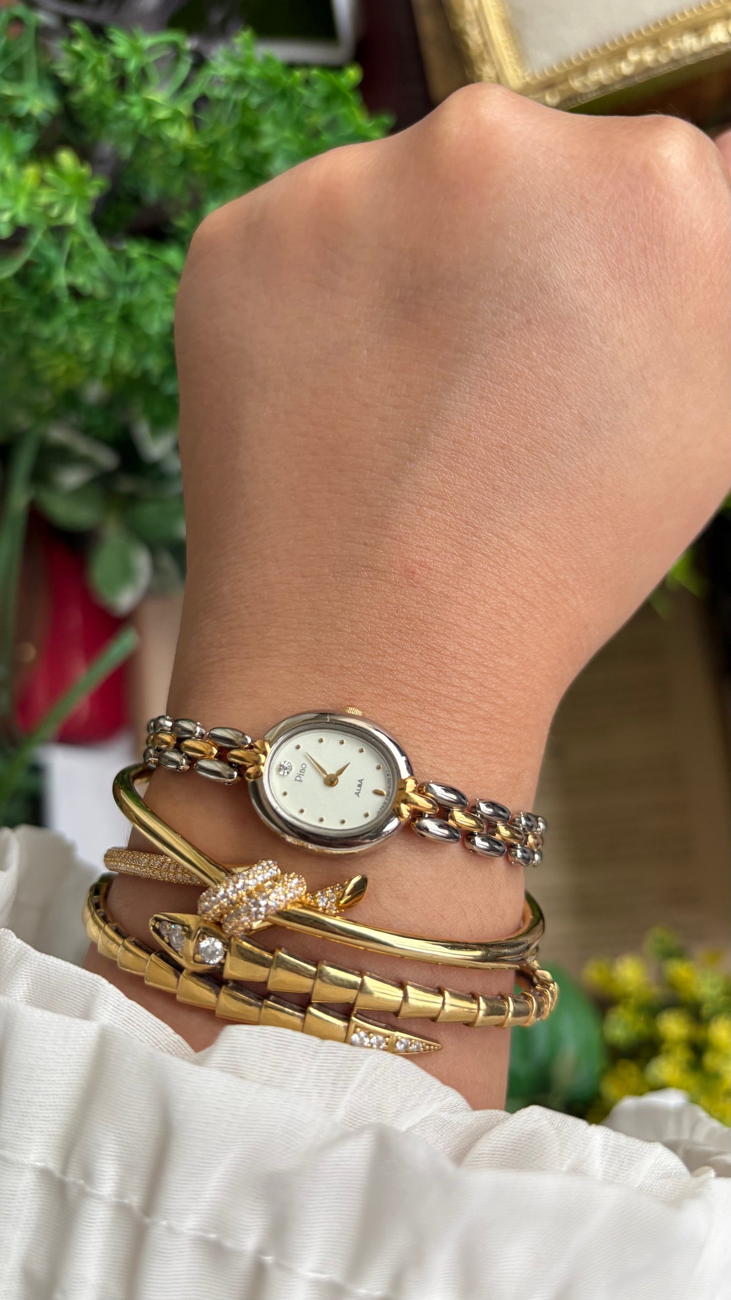 Vintage Pino Alba Seiko Watch in Two-Tone Oval Dial