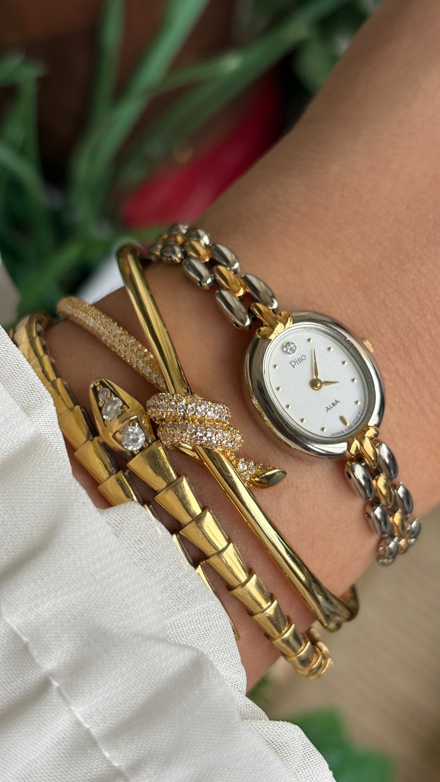 Vintage Pino Alba Seiko Watch in Two-Tone Oval Dial