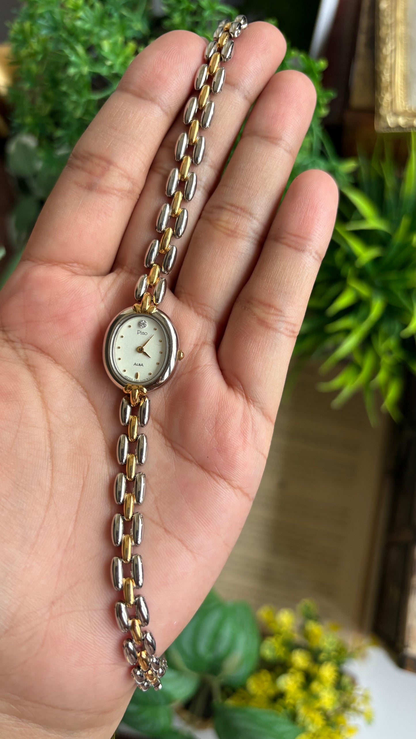 Vintage Pino Alba Seiko Watch in Two-Tone Oval Dial