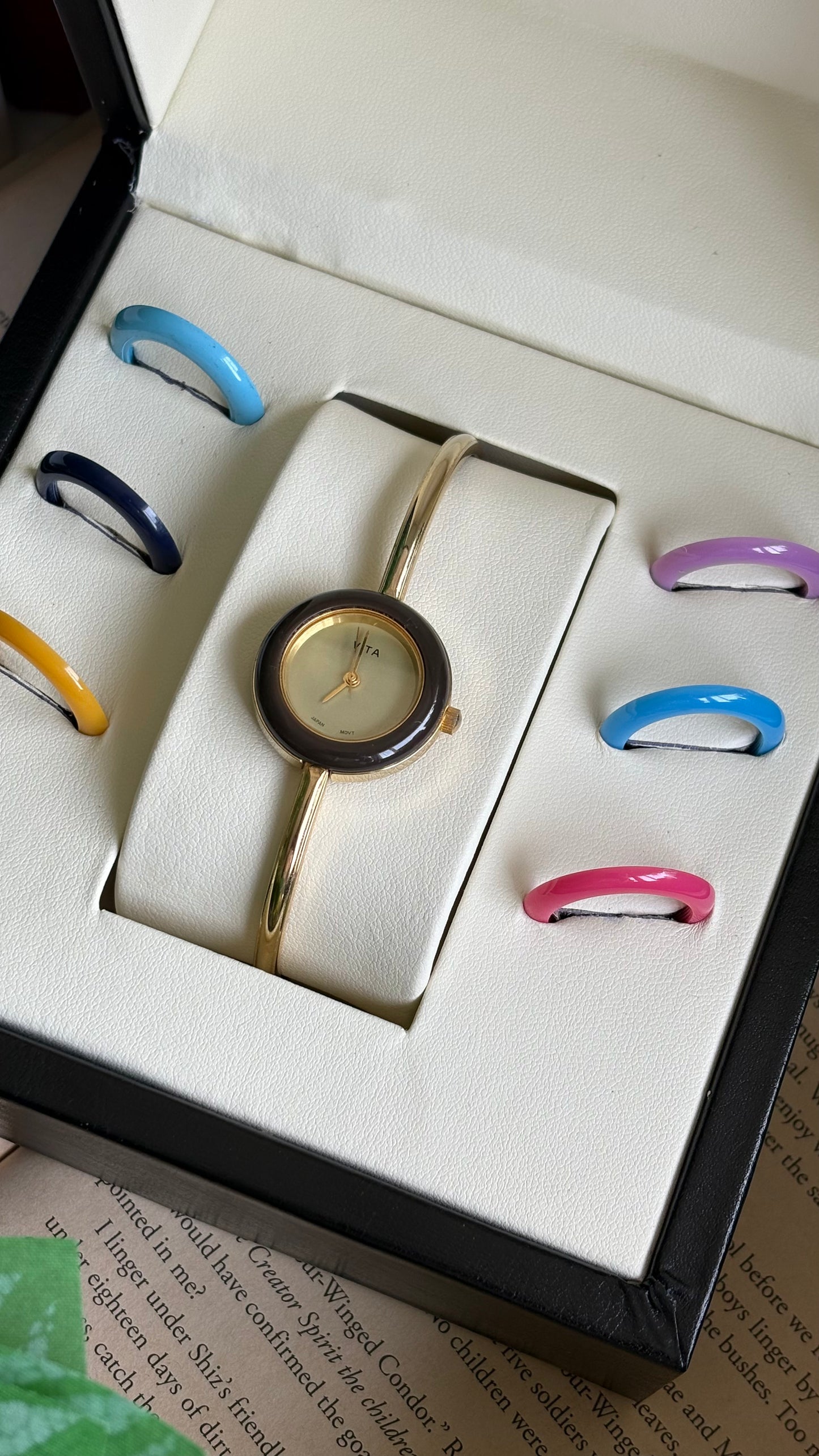 Vintage Vita Interchangeable Bezel Set Watch in Gold Tone Gucci Style