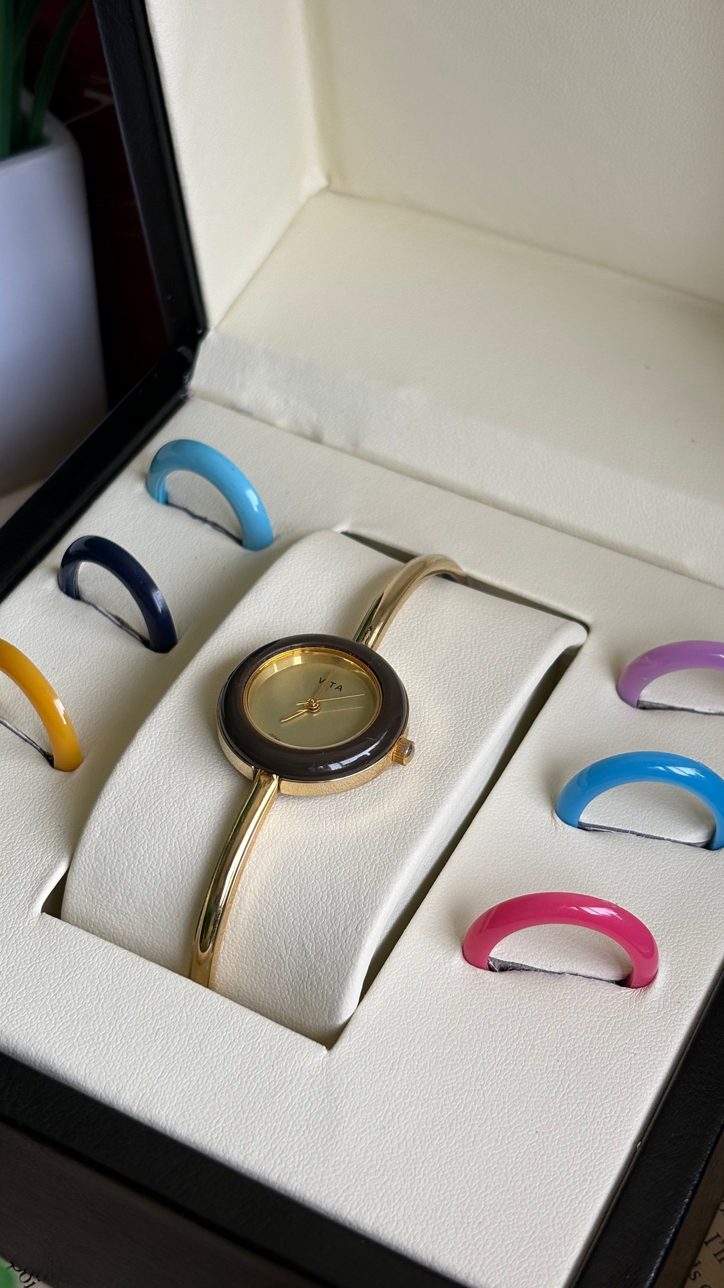 Vintage Vita Interchangeable Bezel Set Watch in Gold Tone Gucci Style