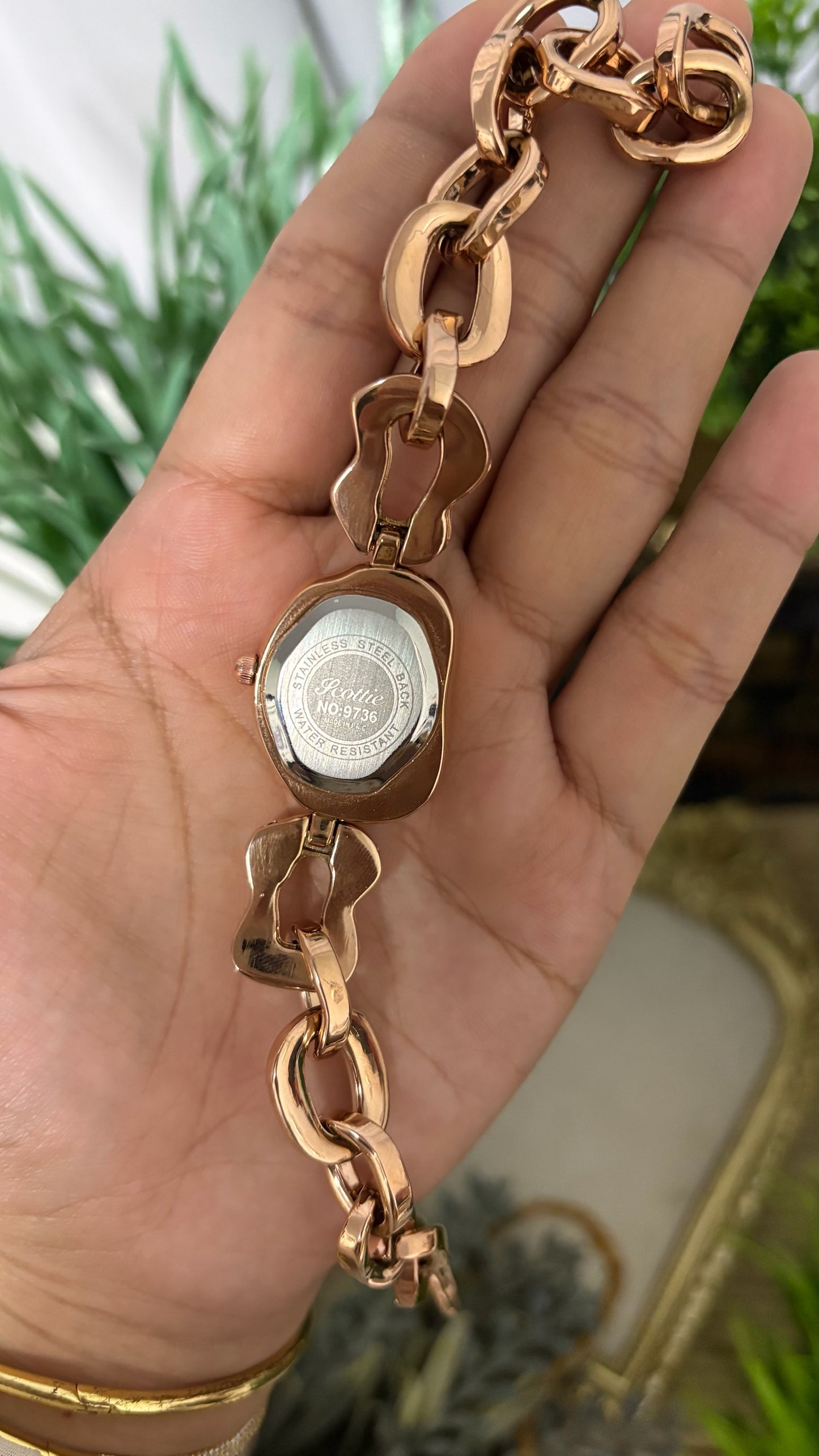 Vintage Scottie Oval Rose Gold Tone Watch with Mother of Pearl Dial and Chunky Chain Link Bracelet Quartz
