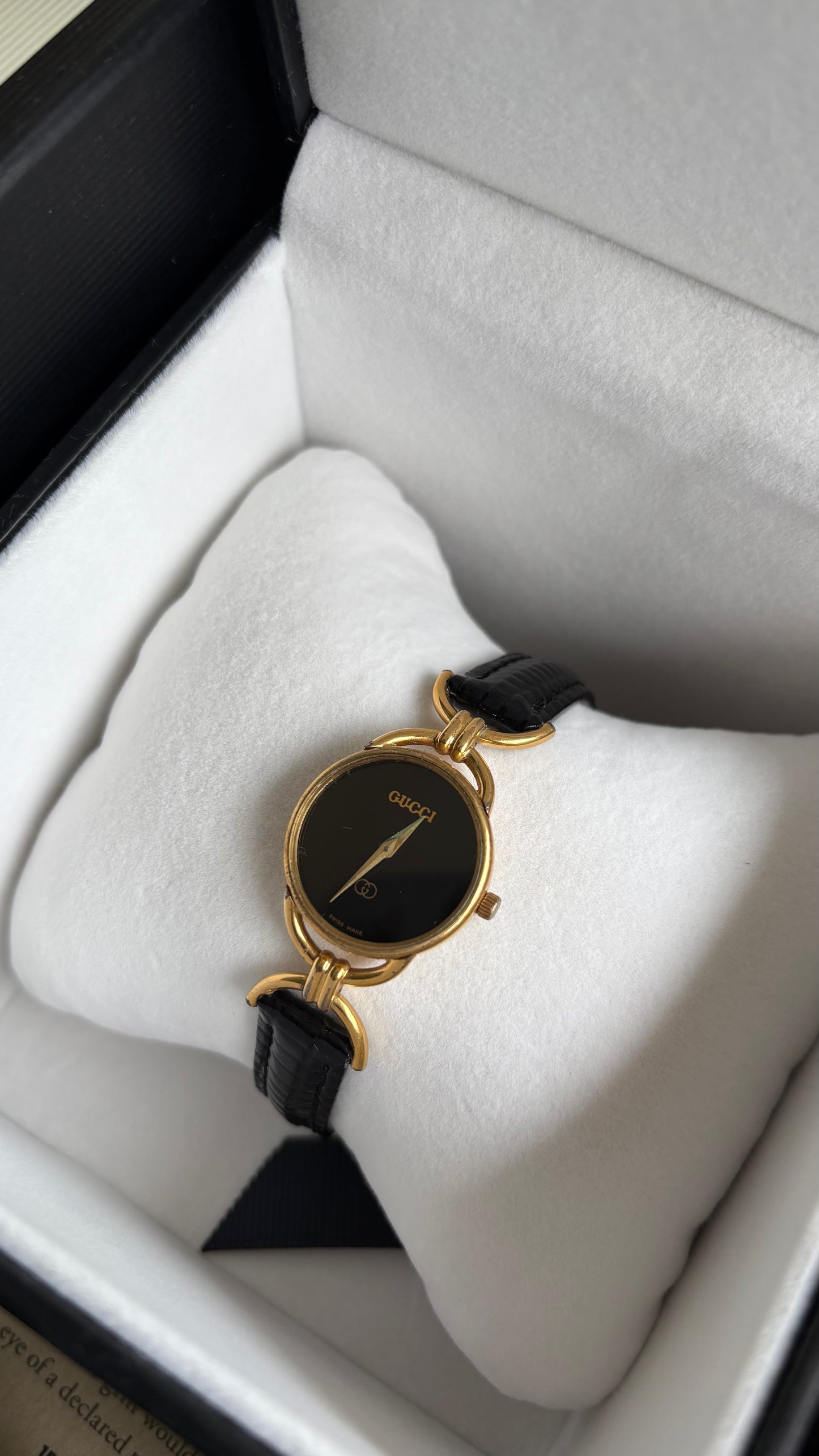 Vintage Gucci Watch in Black Leather Strap with Gucci Box