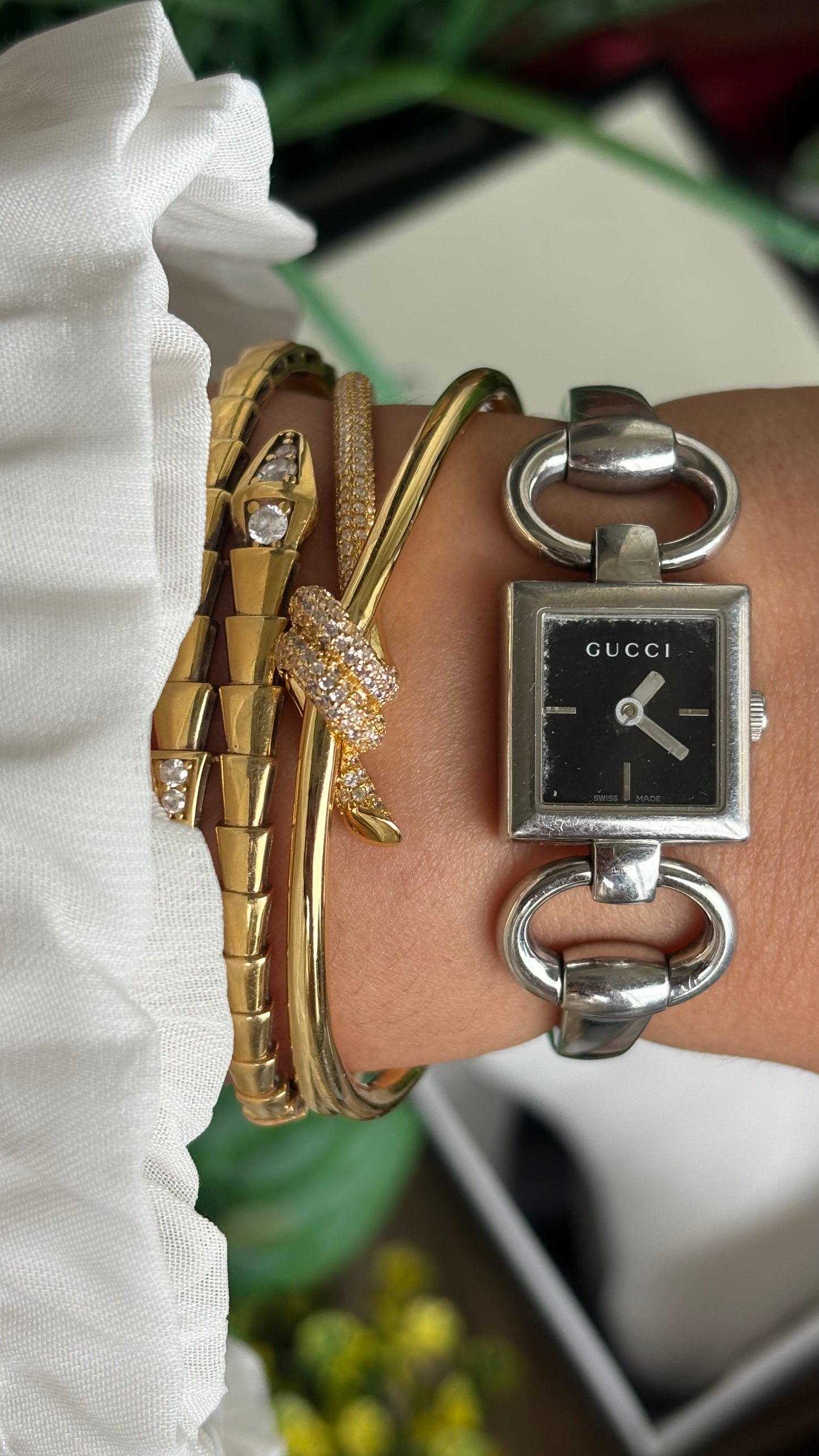Vintage Gucci Horsebit 120 Tornabuoni Watch in Silver Tone Black Dial with Gucci Box