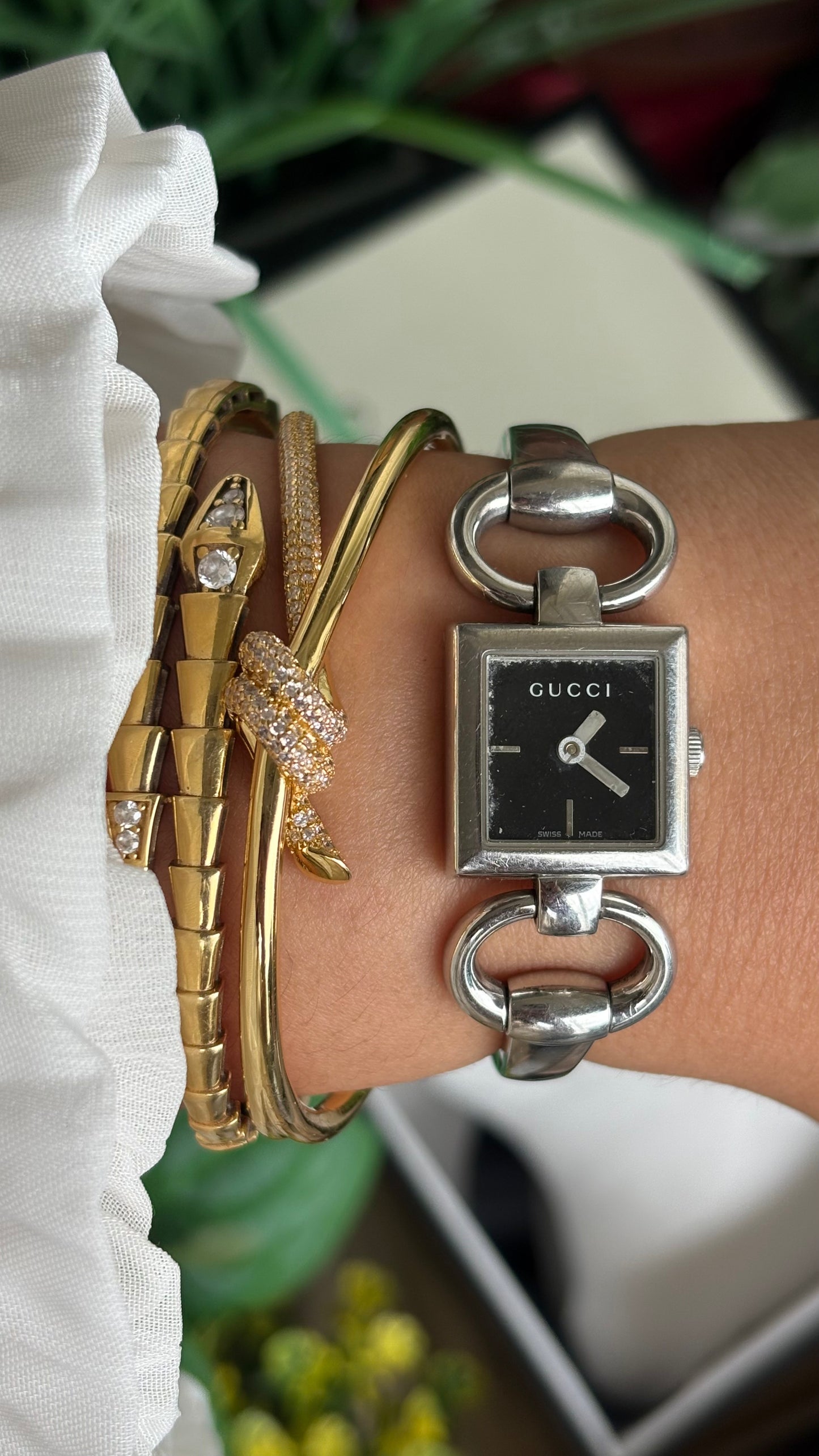 Vintage Gucci Horsebit 120 Tornabuoni Watch in Silver Tone Black Dial with Gucci Box