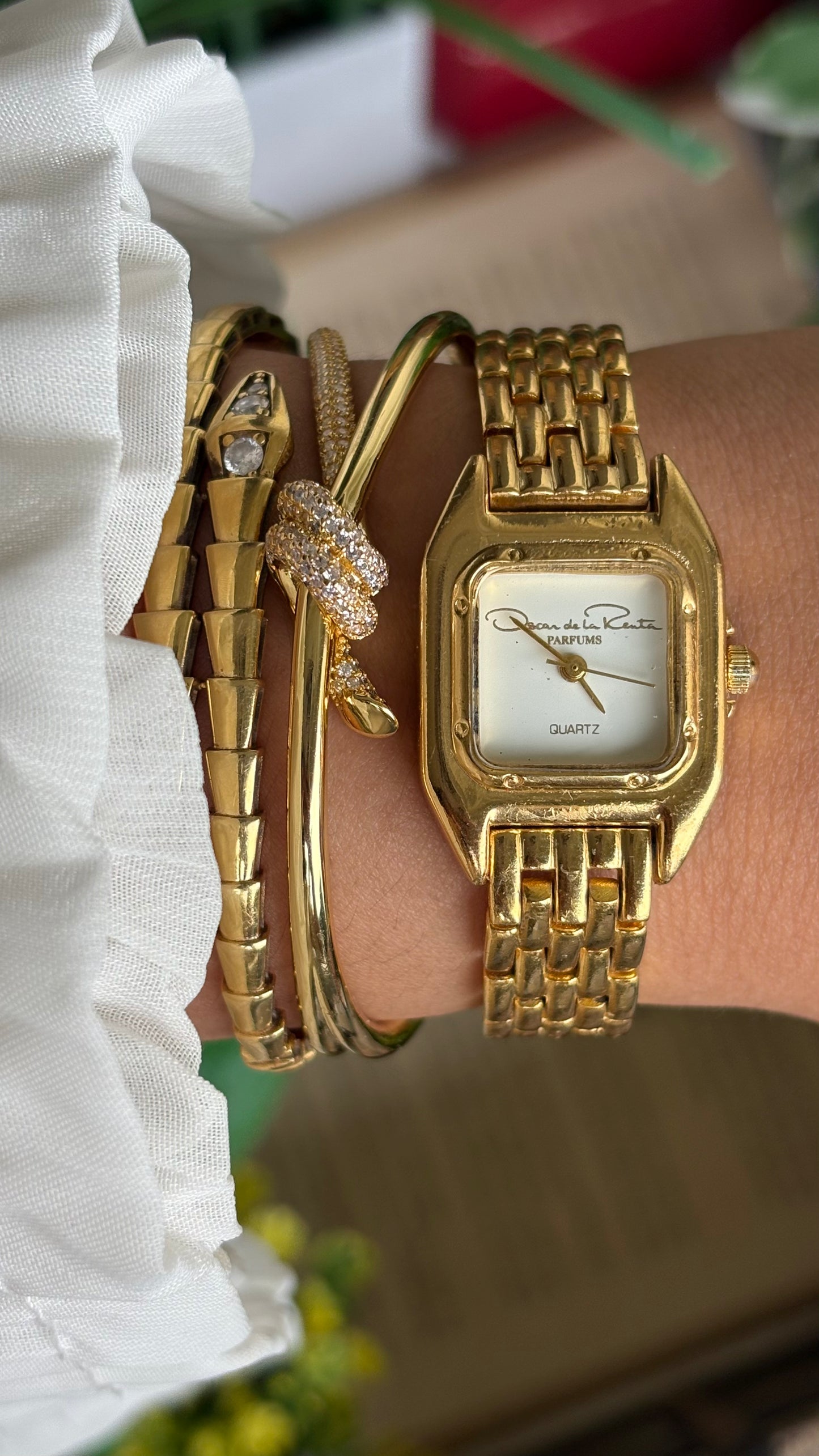Vintage Oscar de la Renta Watch in Gold Tone