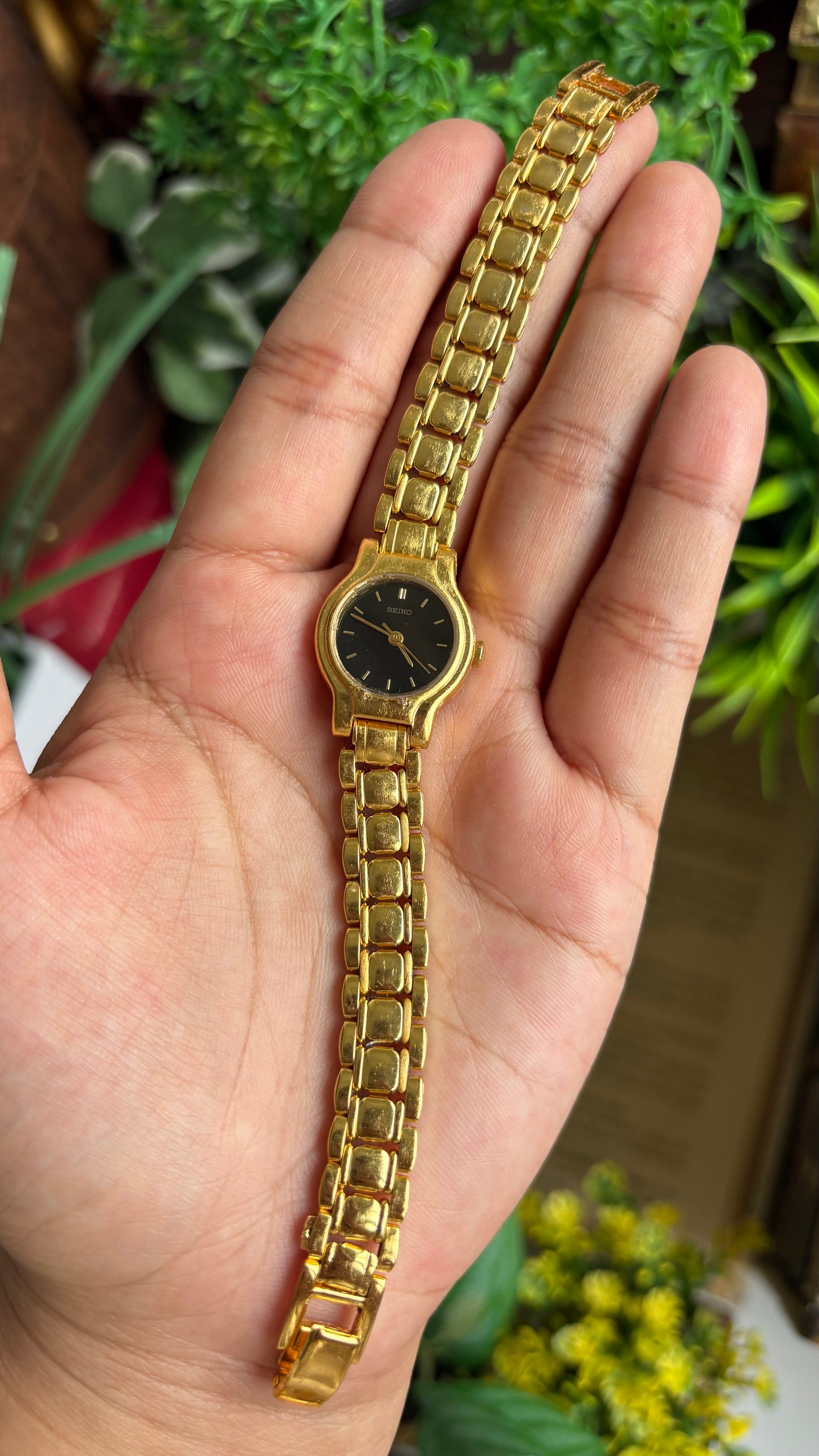 Vintage Seiko Watch in Gold Tone