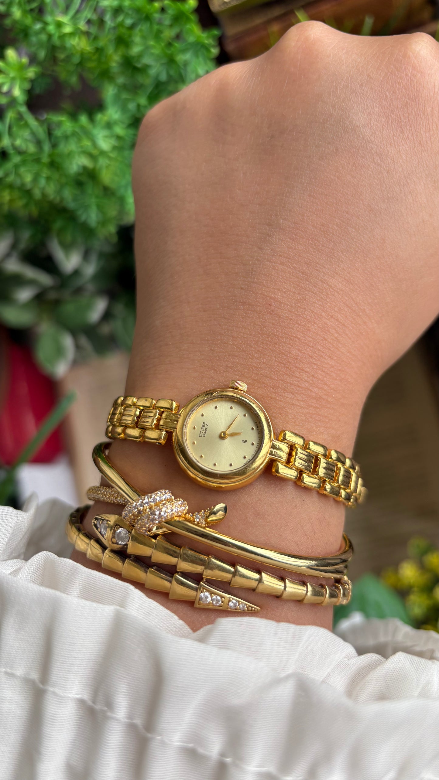 Vintage Citizen Watch in Gold Tone Super Dainty