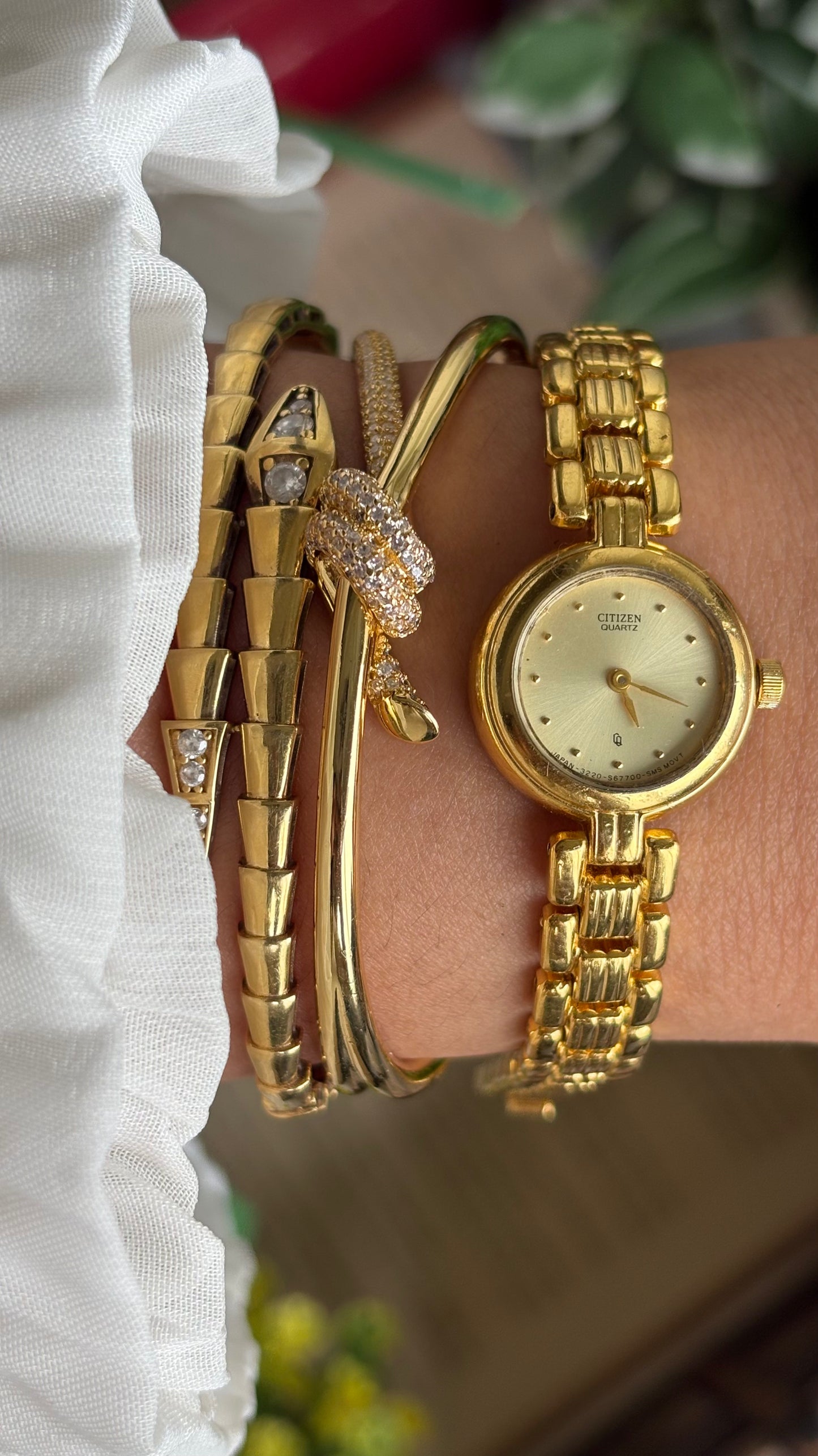 Vintage Citizen Watch in Gold Tone Super Dainty