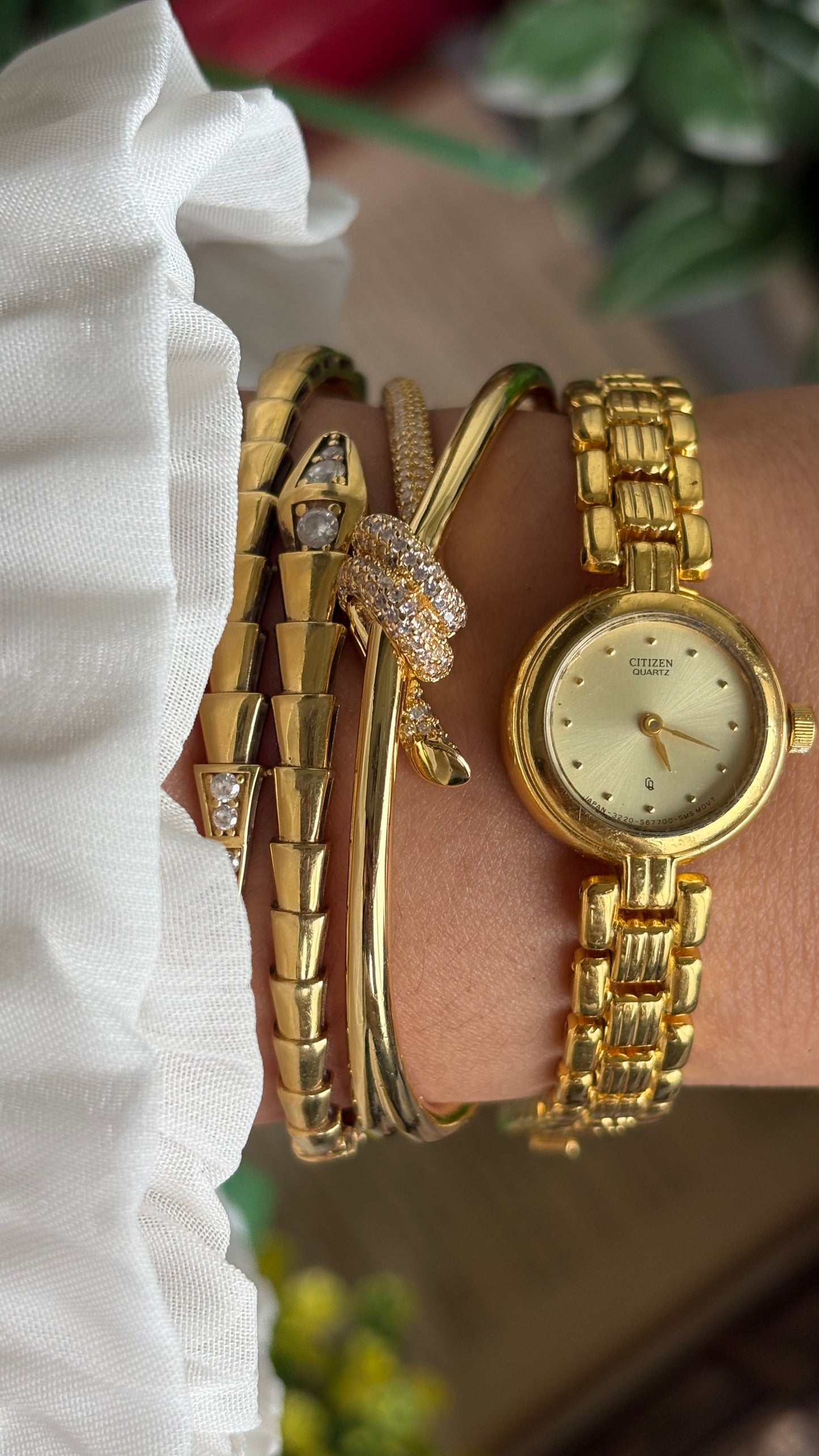 Vintage Citizen Watch in Gold Tone Super Dainty
