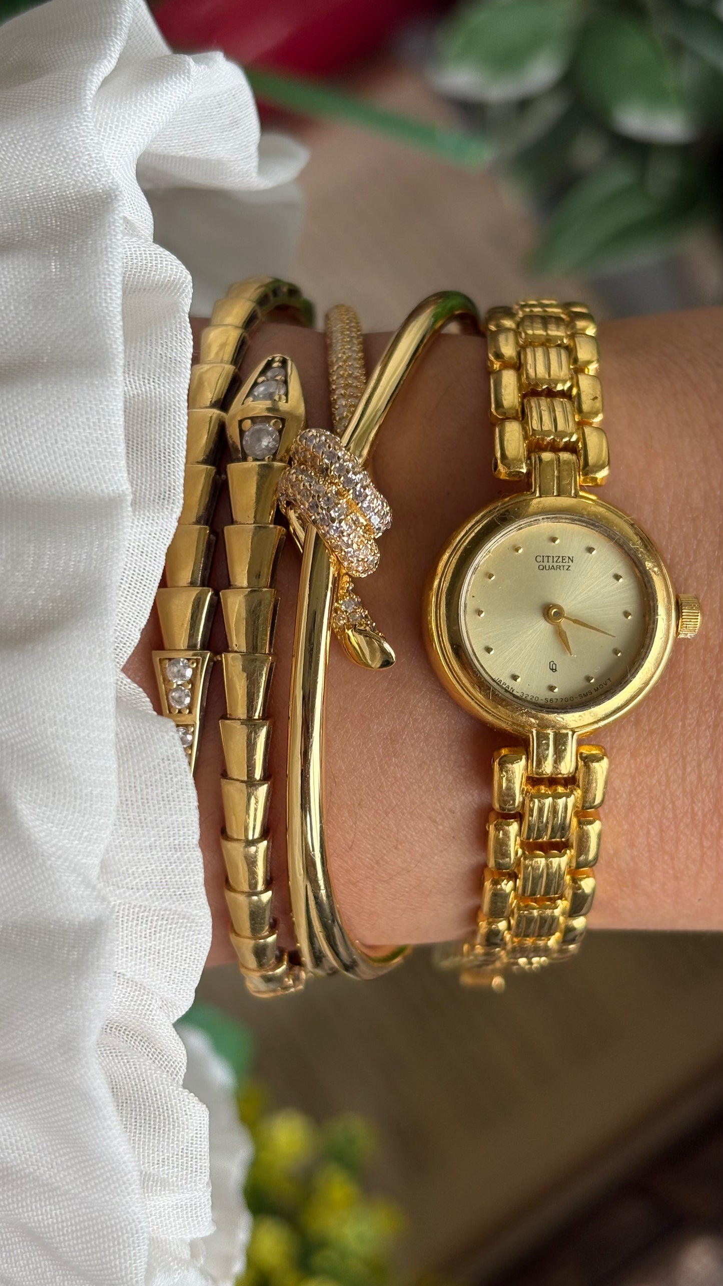 Vintage Citizen Watch in Gold Tone Super Dainty