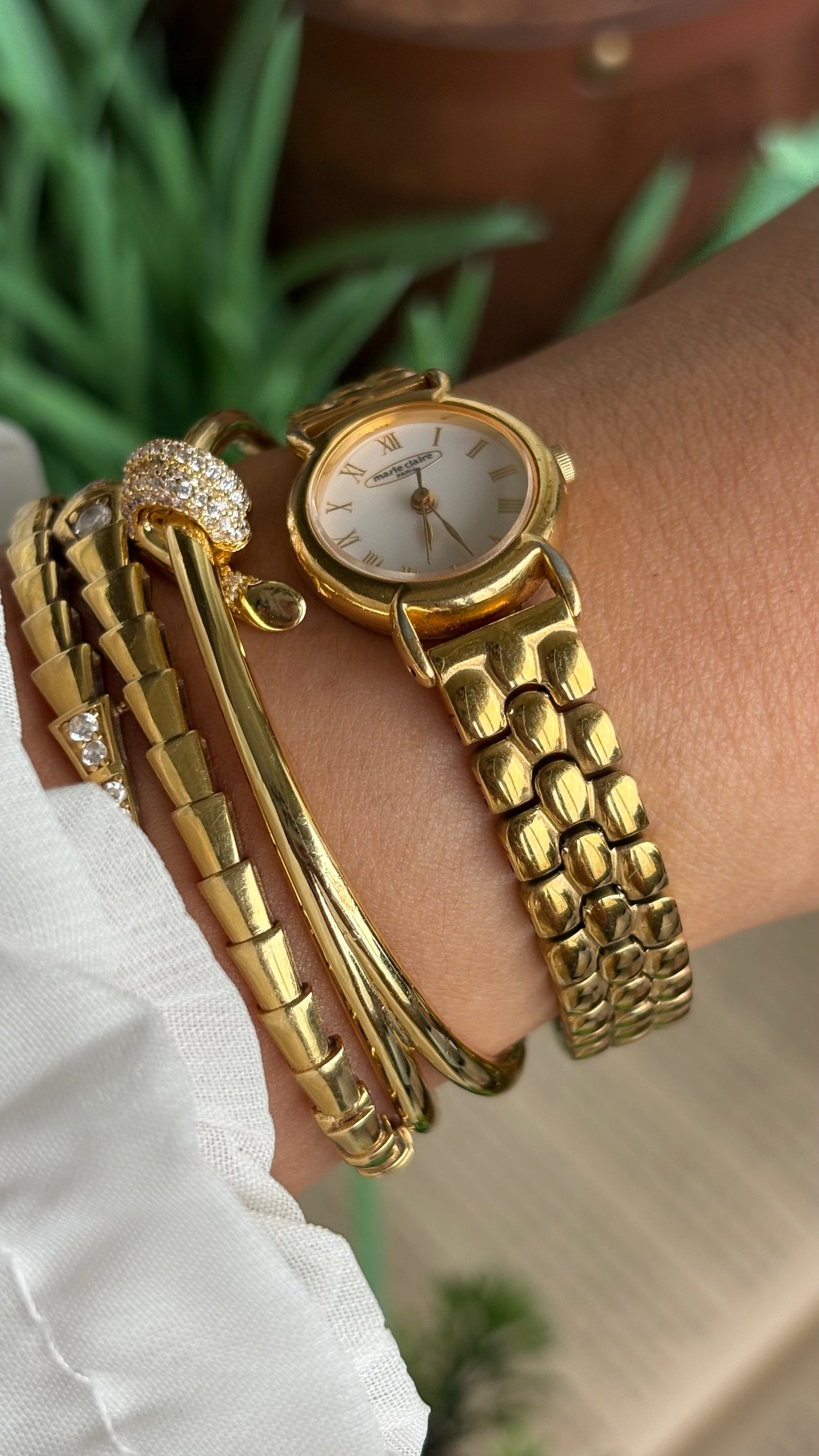 Vintage Marie Claire Paris Baignoire Watch in Gold Tone Roman Oval Dial
