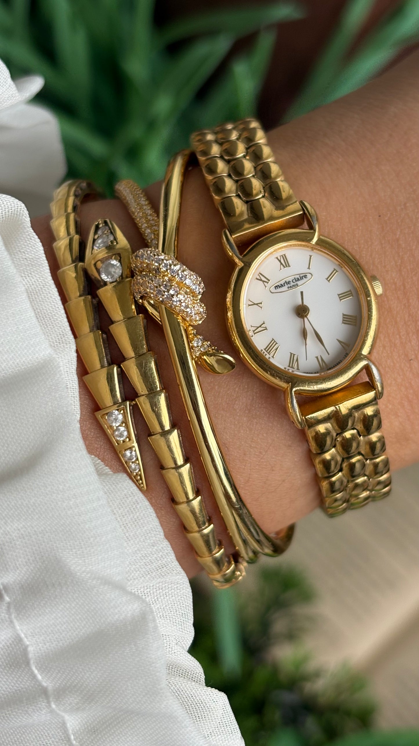 Vintage Marie Claire Paris Baignoire Watch in Gold Tone Roman Oval Dial