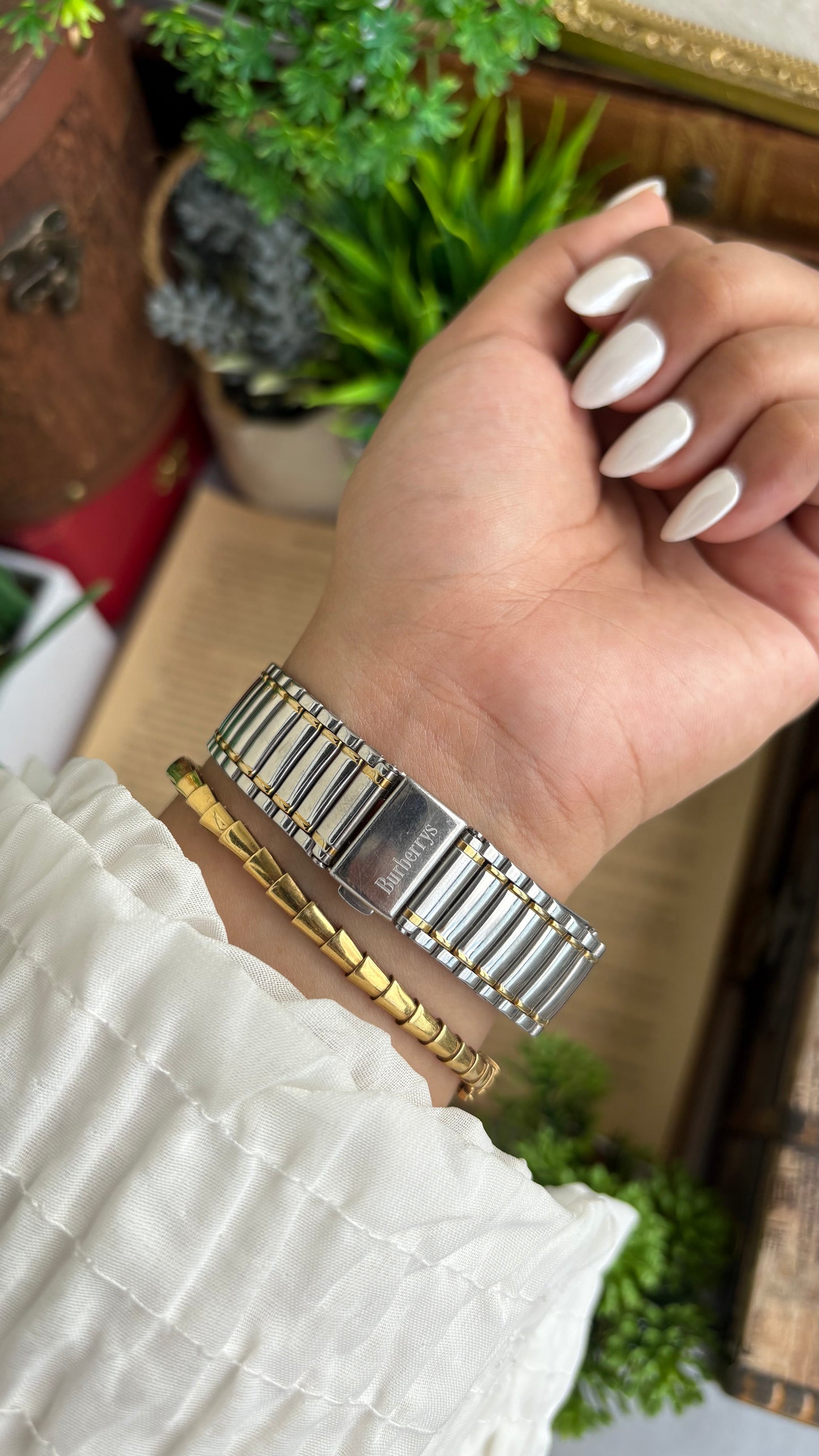Vintage Two-Tone Burberry Watch in Roman Dial