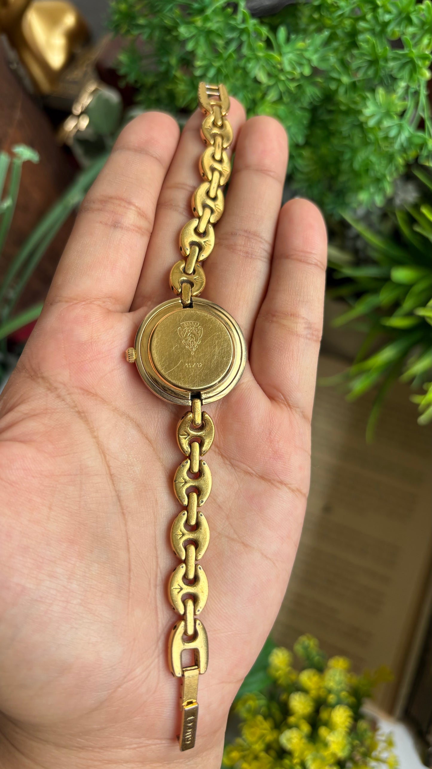 Vintage Gucci 1100L Interchangeable Bezel Set Marina Bracelet Watch in Gold Tone
