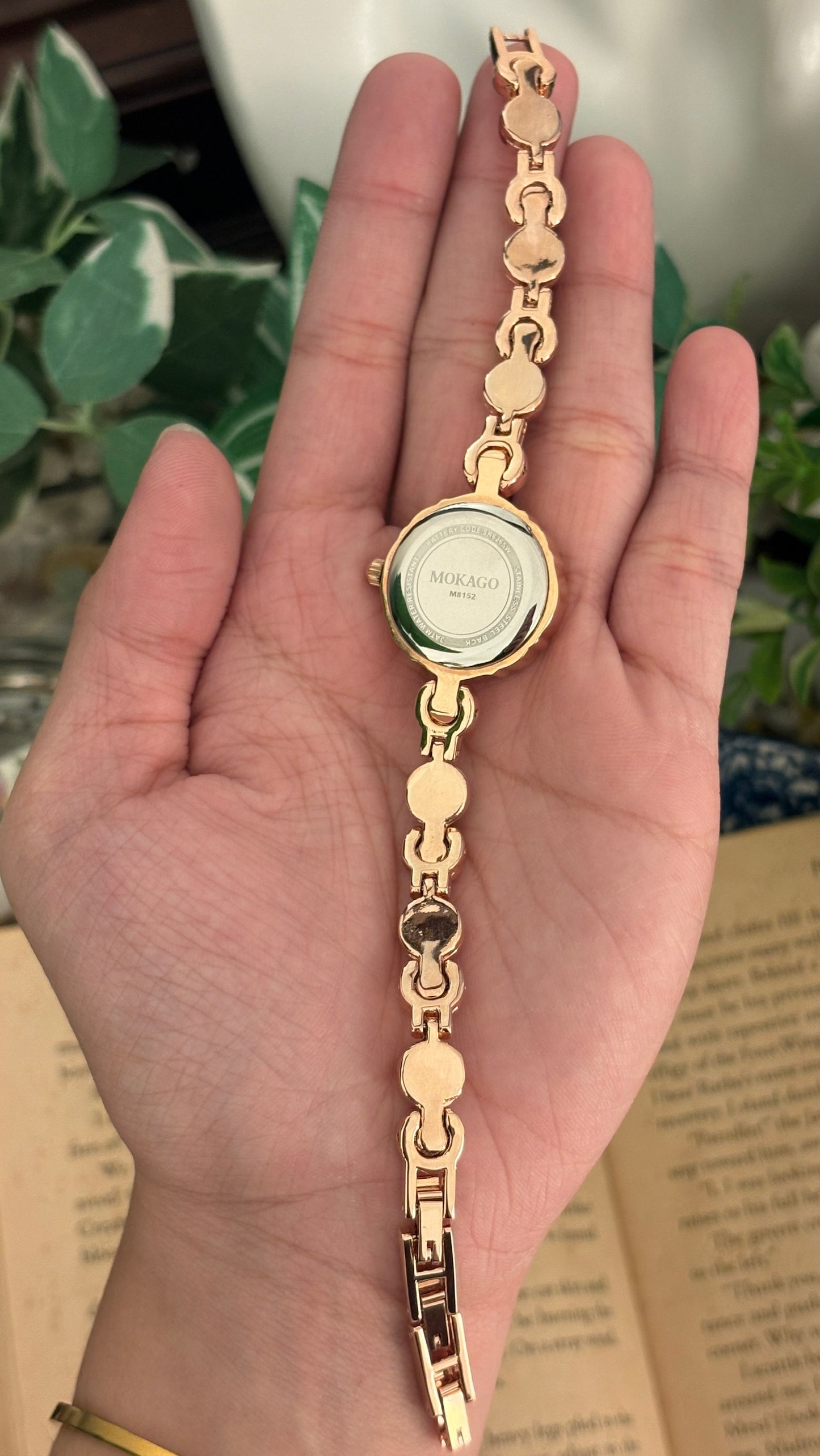 Vintage Mokago Diacut Glass Elegant Pearl Bracelet Watch in Rose Gold Tone Quartz