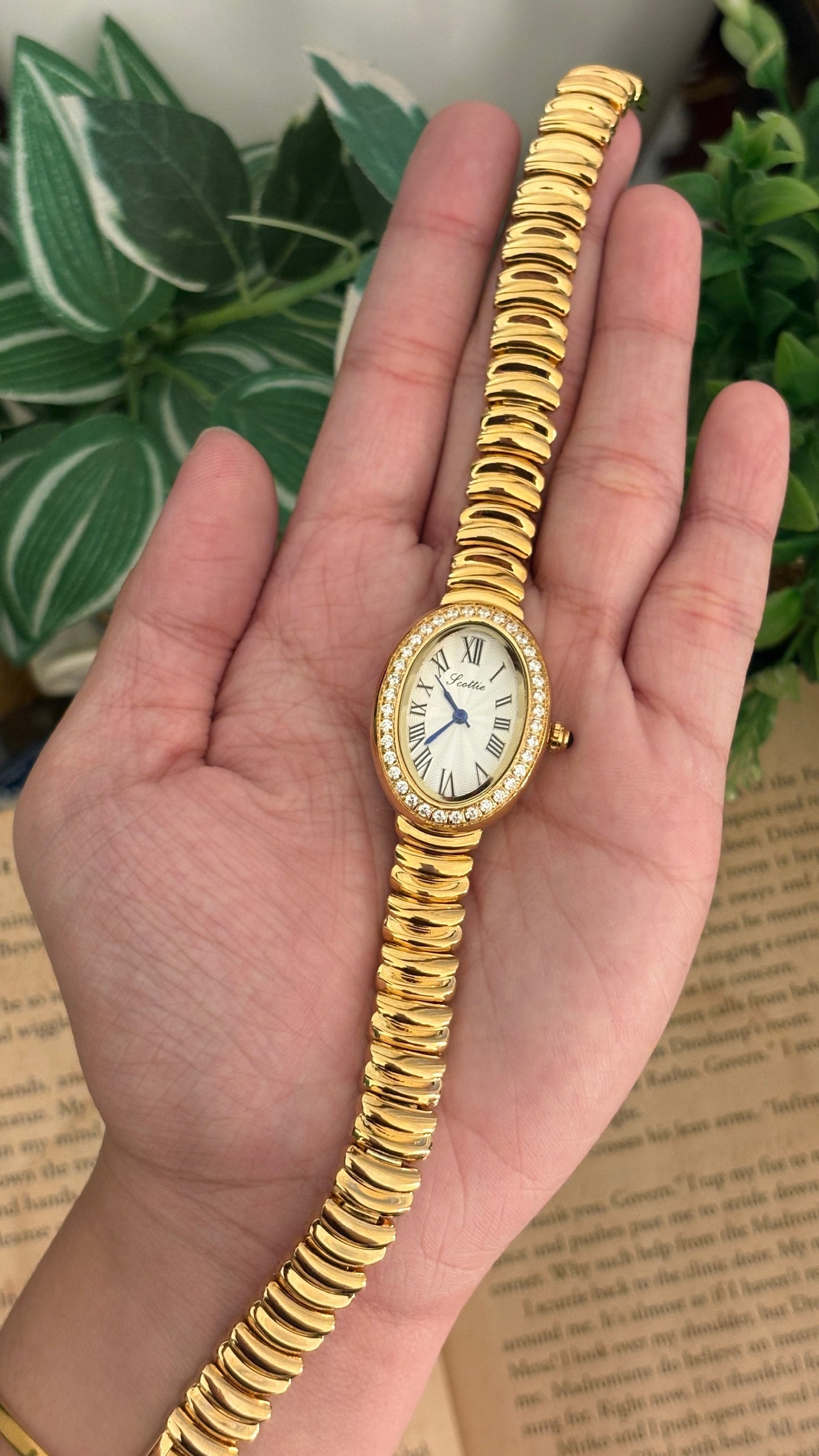 Vintage Scottie Bagnoire Dress Watch in Gold Tone Quartz