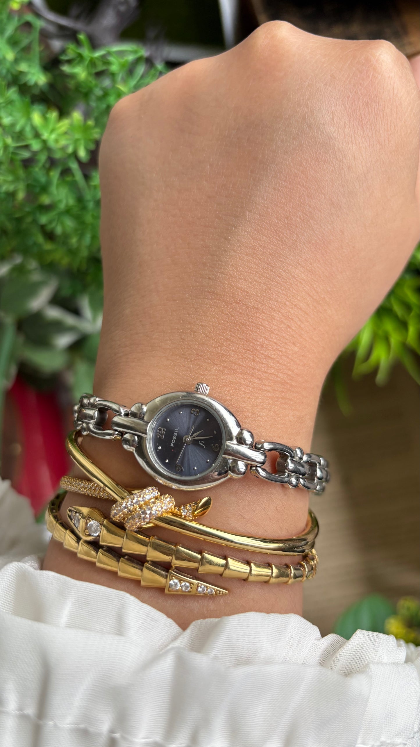 Vintage Fossil Watch in Silver Tone Navy Blue Dial