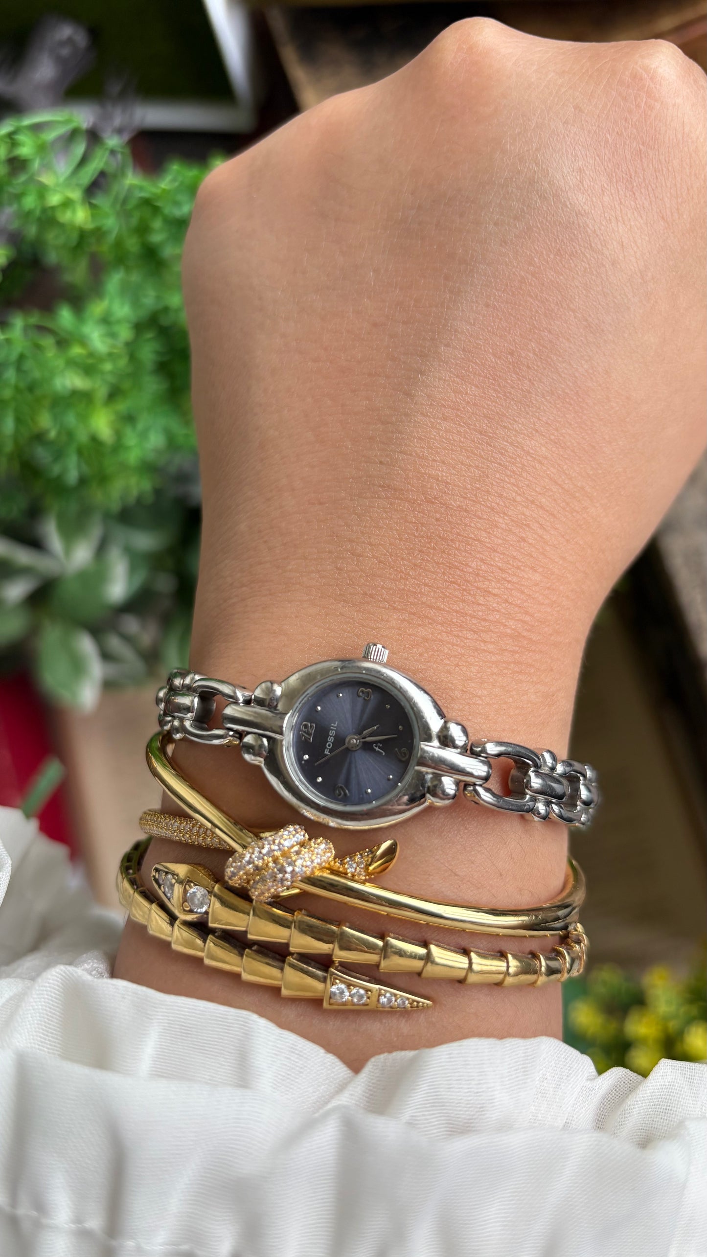 Vintage Fossil Watch in Silver Tone Navy Blue Dial