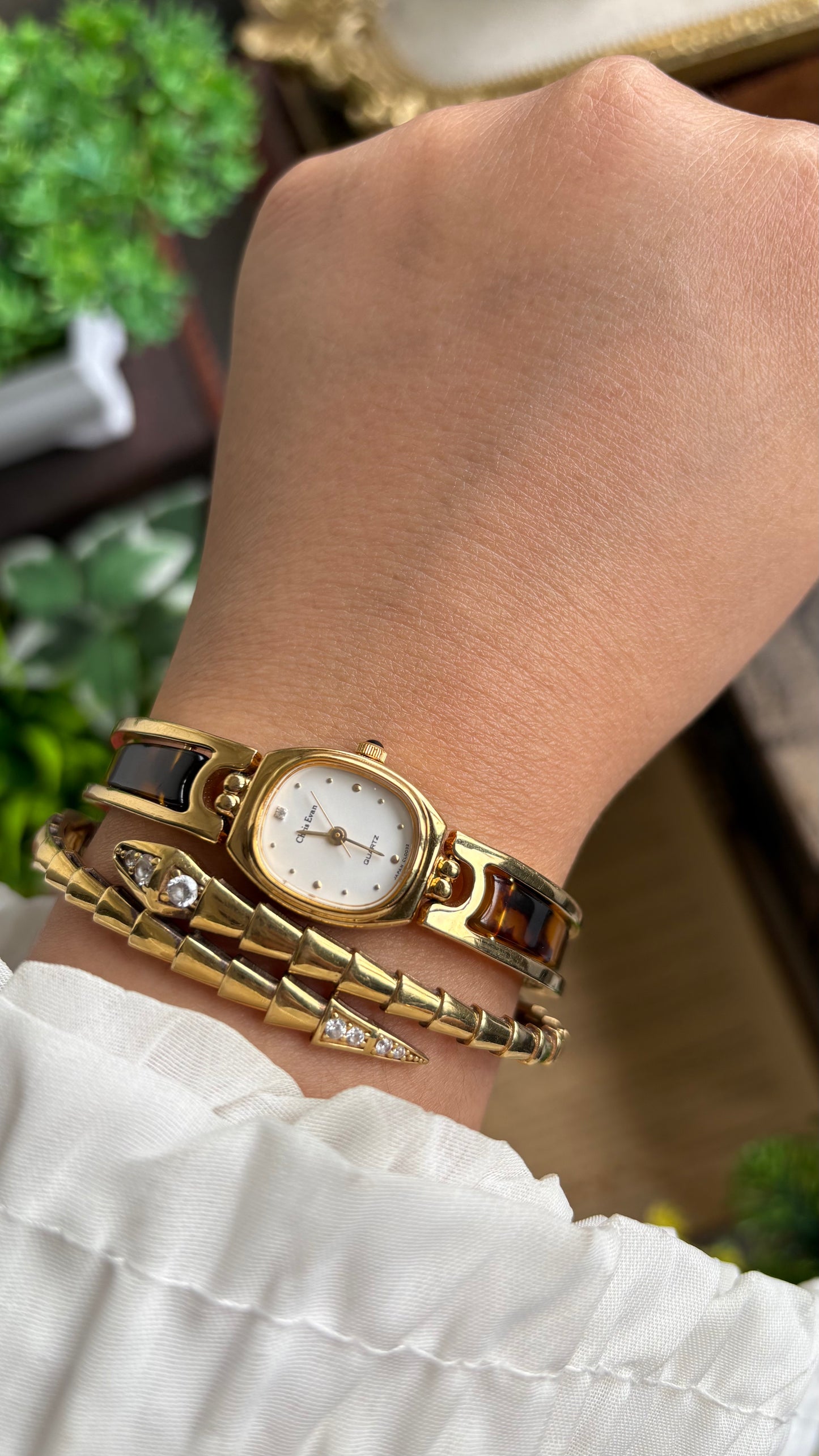 Vintage Chris Evan Watch in Gold Tone Tortoise Shell Pattern