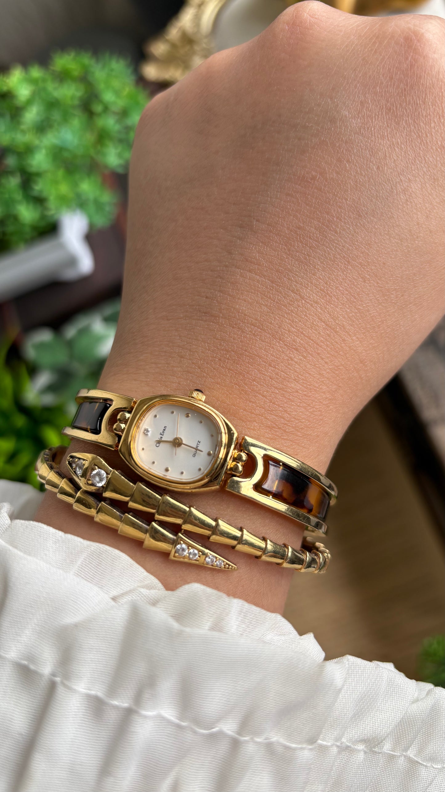 Vintage Chris Evan Watch in Gold Tone Tortoise Shell Pattern
