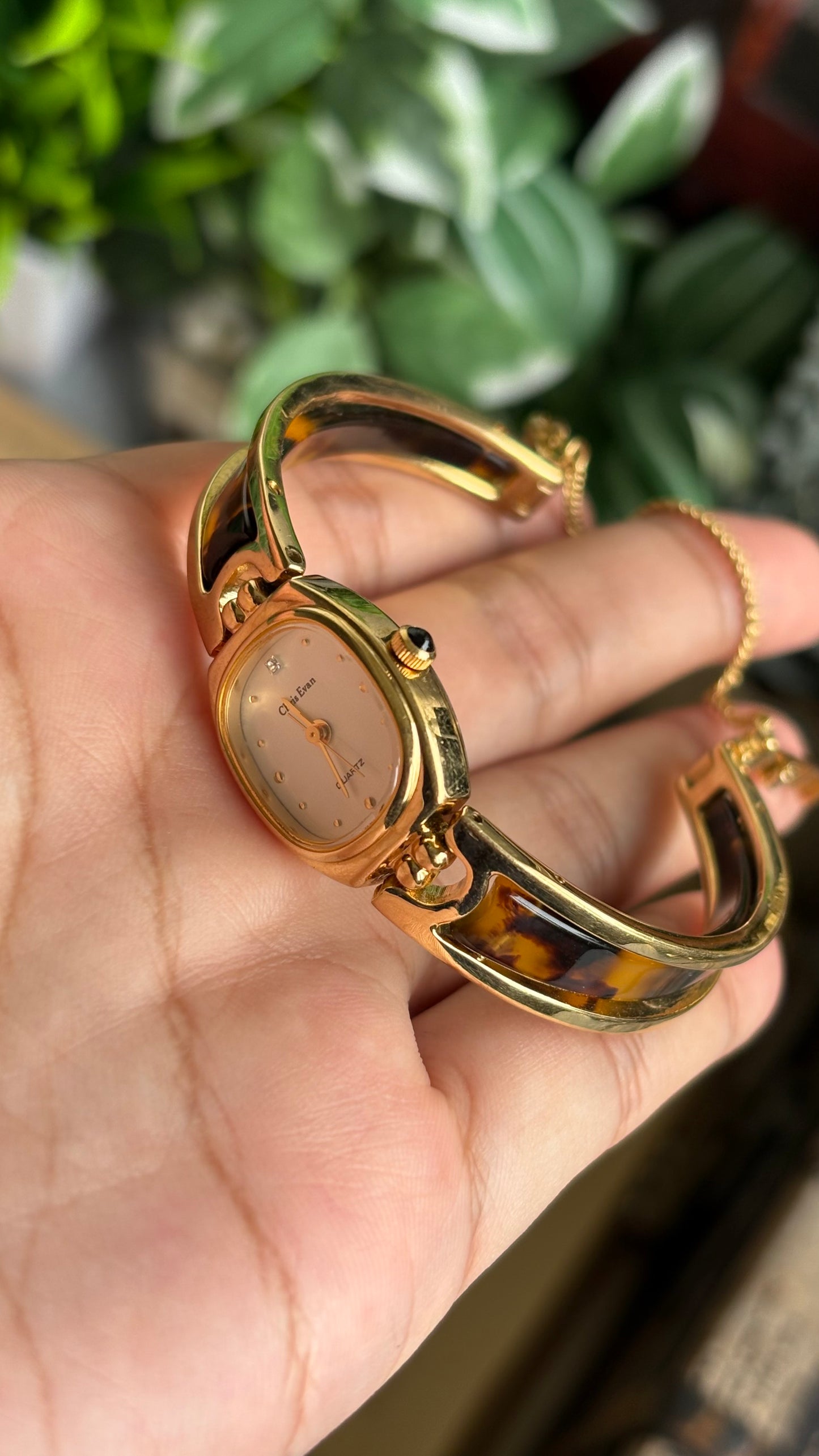 Vintage Chris Evan Watch in Gold Tone Tortoise Shell Pattern
