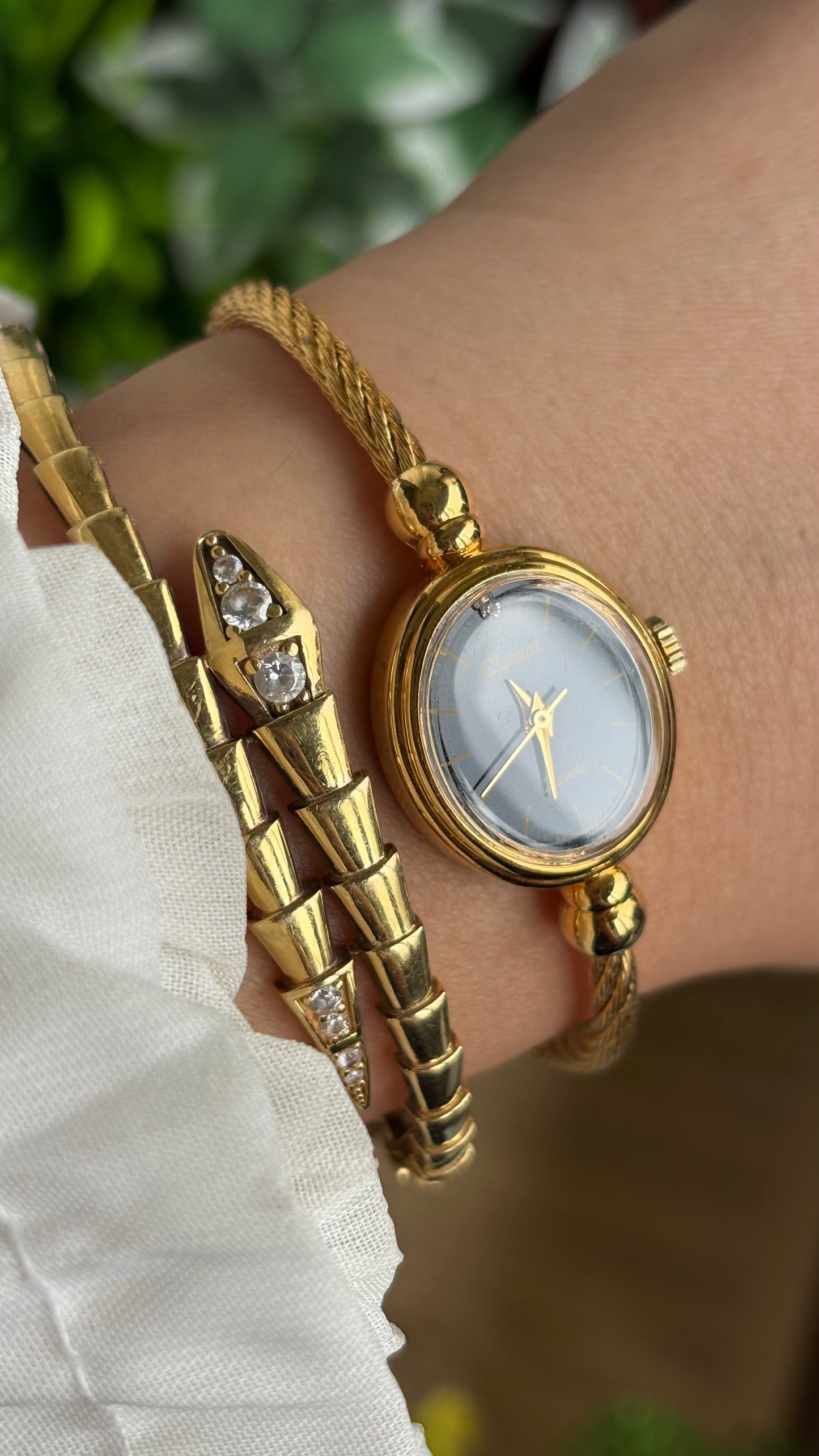 Extremely Rare Vintage Clowat by Seiko Swiss Dainty Bangle Watch in Gold Tone Black Dial