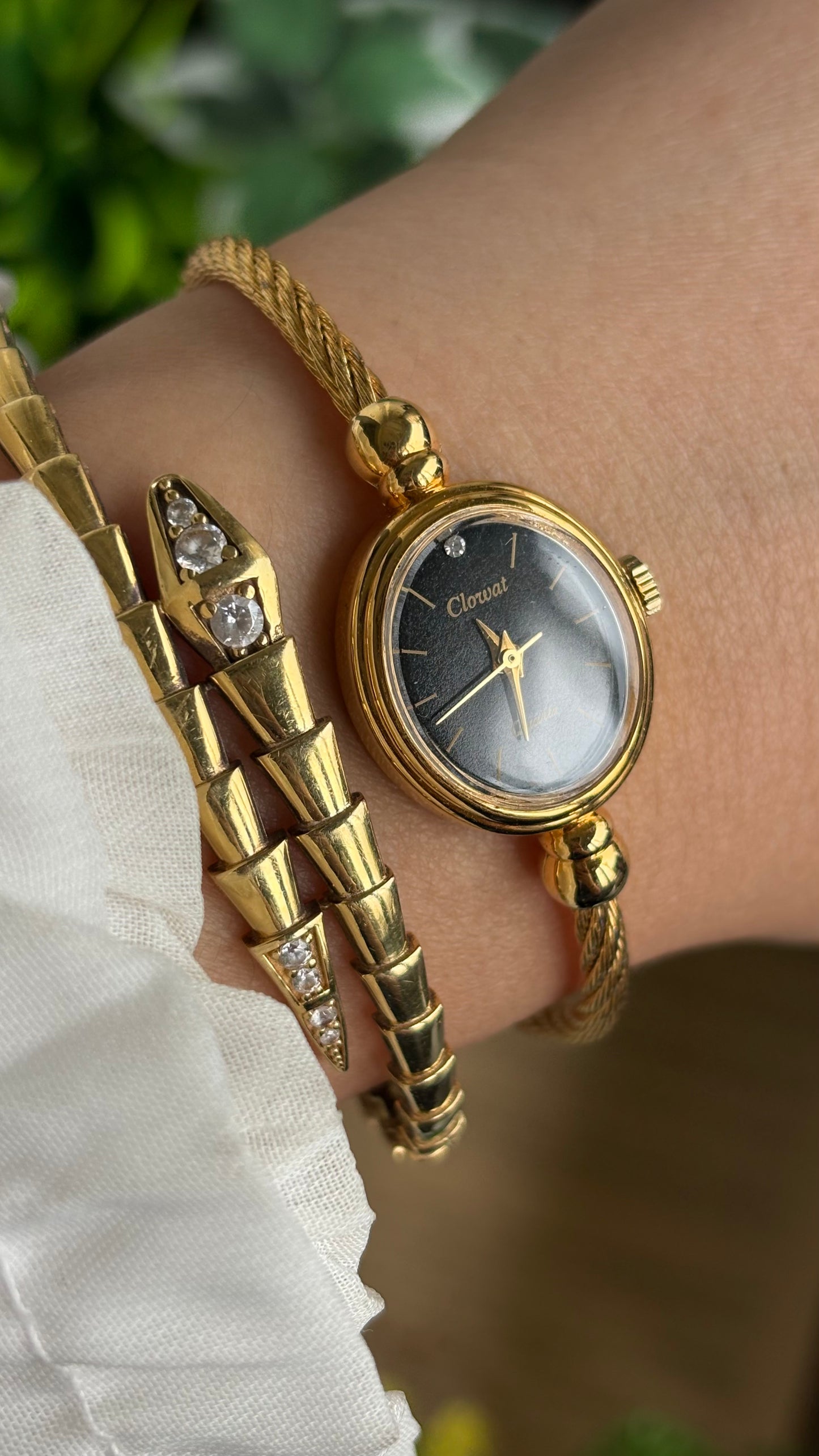 Extremely Rare Vintage Clowat by Seiko Swiss Dainty Bangle Watch in Gold Tone Black Dial