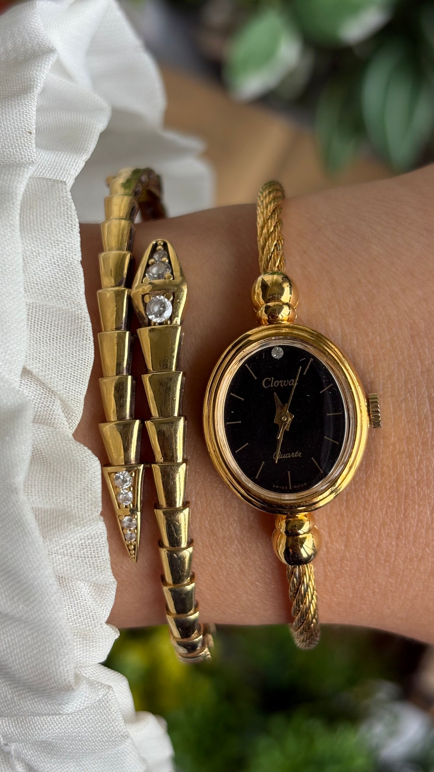Extremely Rare Vintage Clowat by Seiko Swiss Dainty Bangle Watch in Gold Tone Black Dial