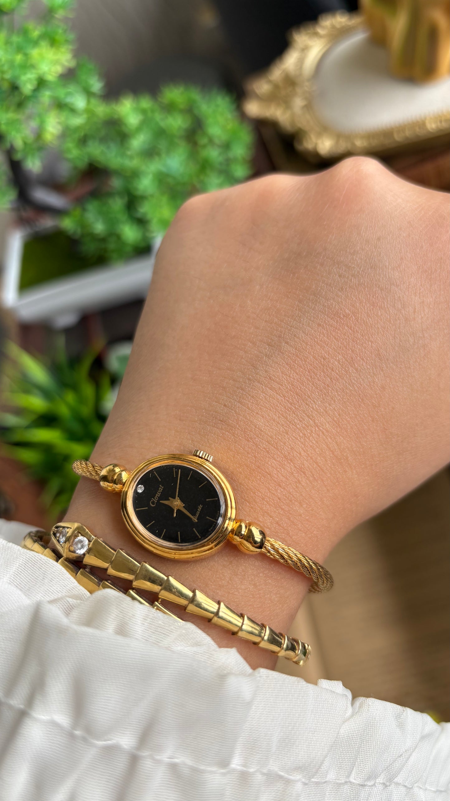 Extremely Rare Vintage Clowat by Seiko Swiss Dainty Bangle Watch in Gold Tone Black Dial