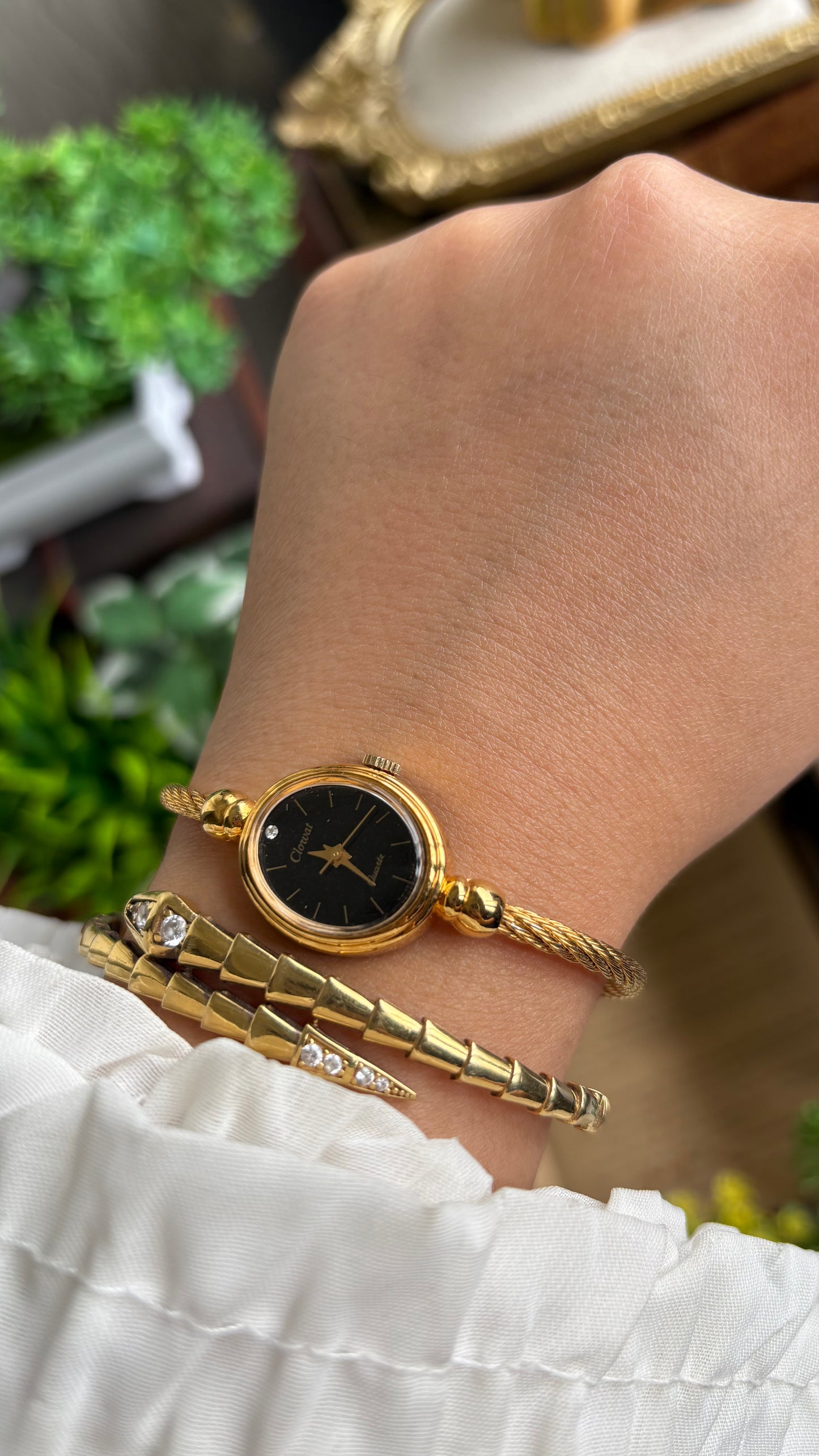 Extremely Rare Vintage Clowat by Seiko Swiss Dainty Bangle Watch in Gold Tone Black Dial