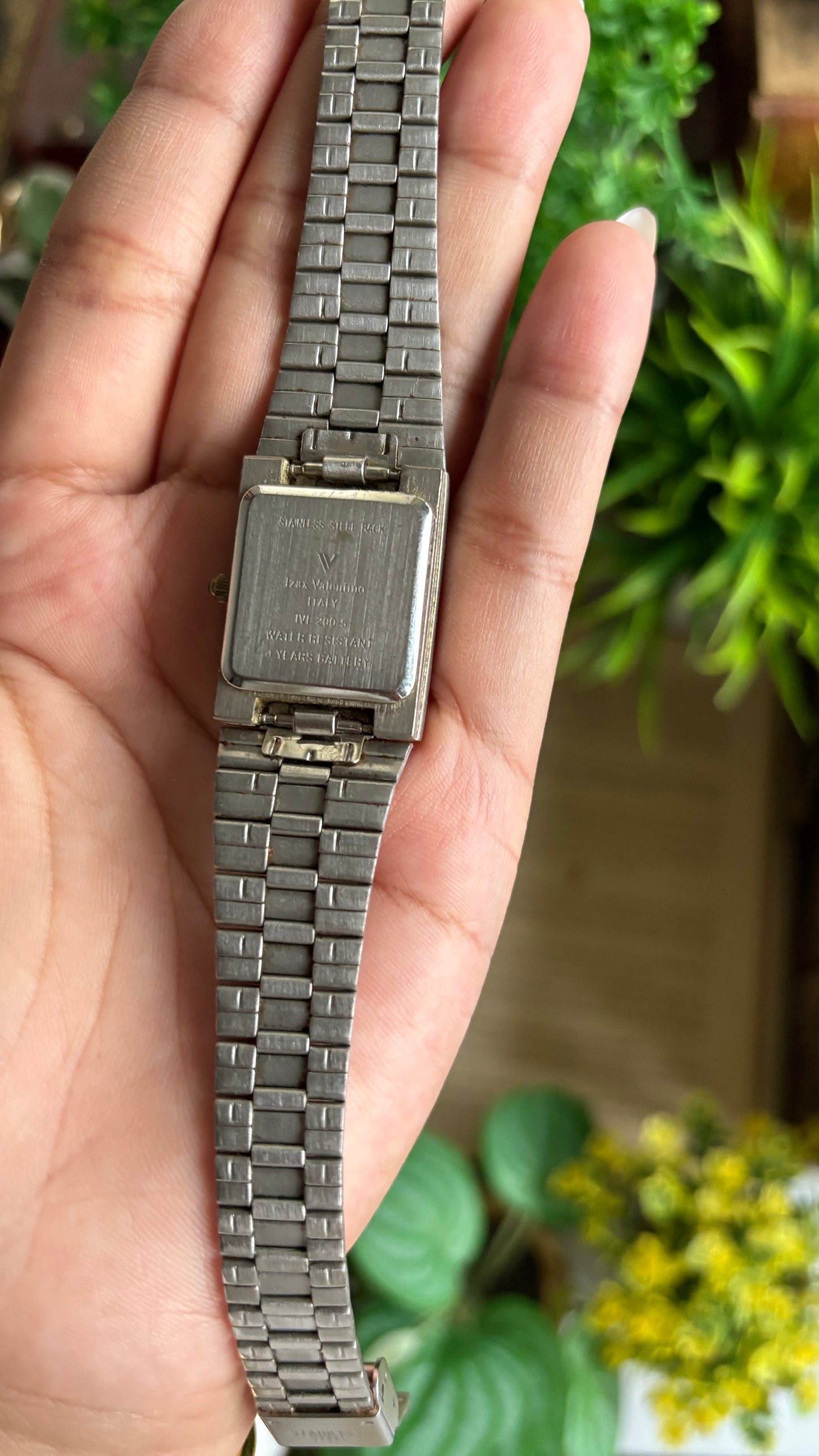 Vintage Izax Valentino Italy Tank Watch in Silver Tone