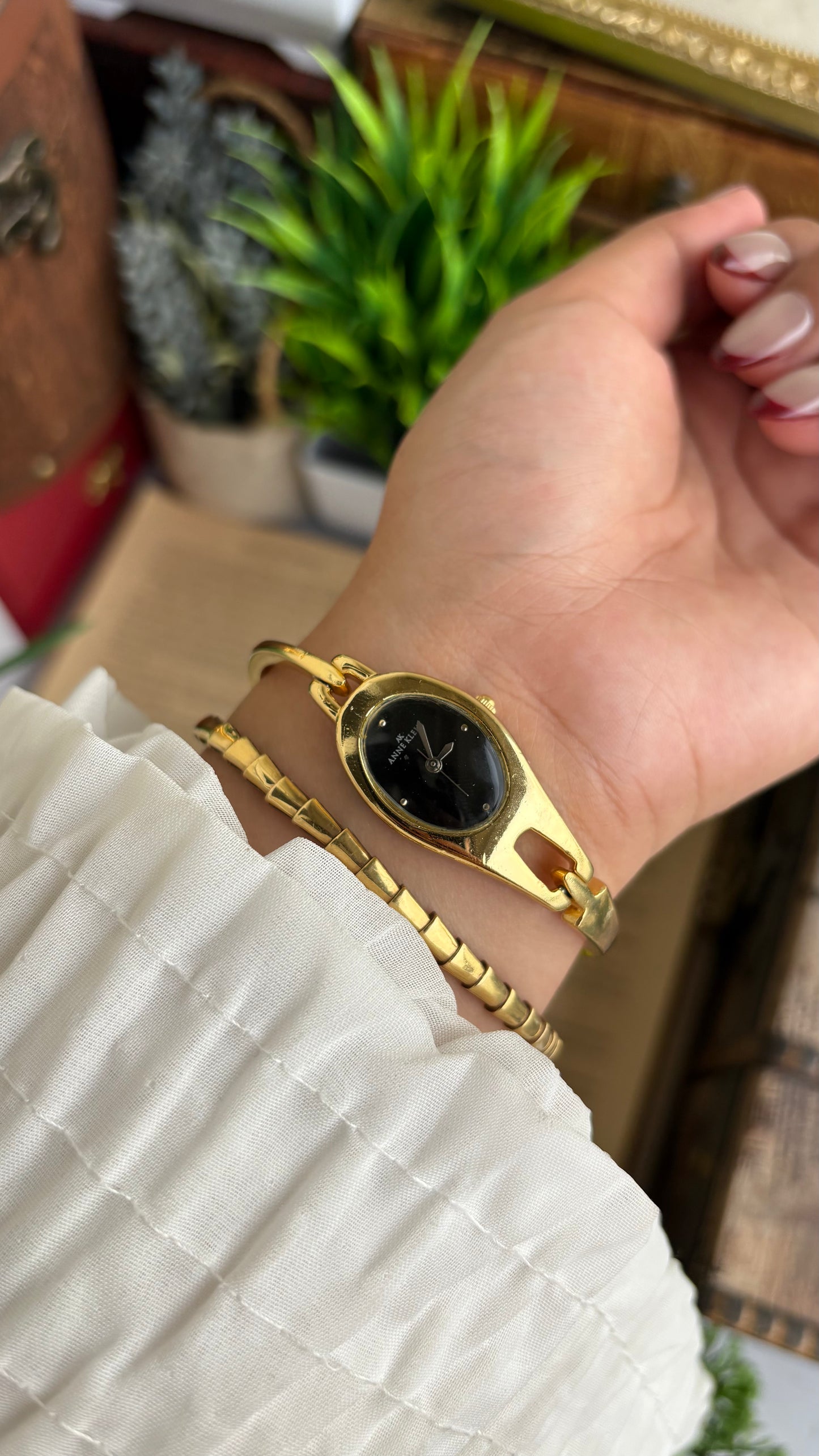 Extremely Rare Vinage Anne Klein Snake Watch in Gold Tone Gucci Style Black Dial