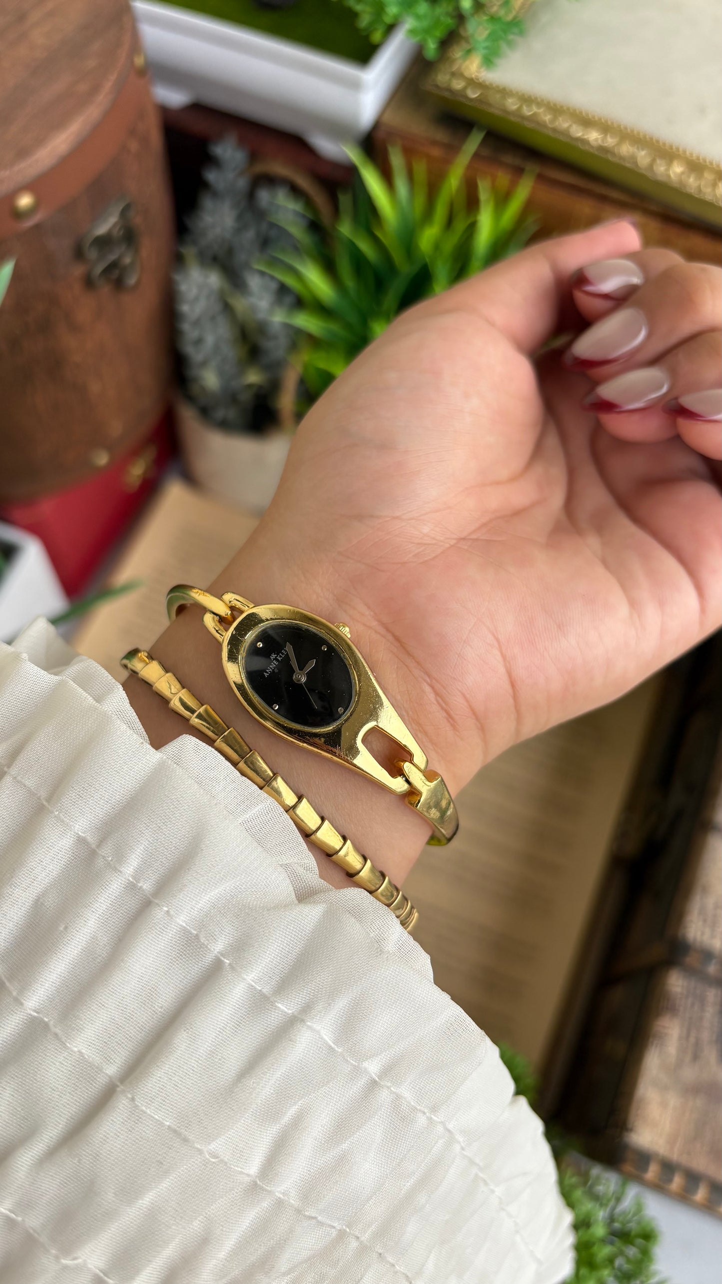 Extremely Rare Vinage Anne Klein Snake Watch in Gold Tone Gucci Style Black Dial