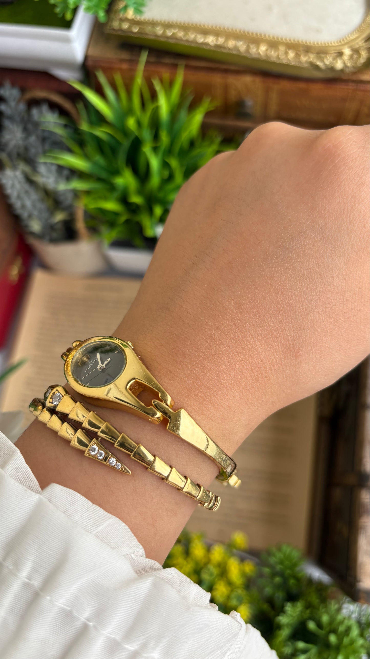 Extremely Rare Vinage Anne Klein Snake Watch in Gold Tone Gucci Style Black Dial