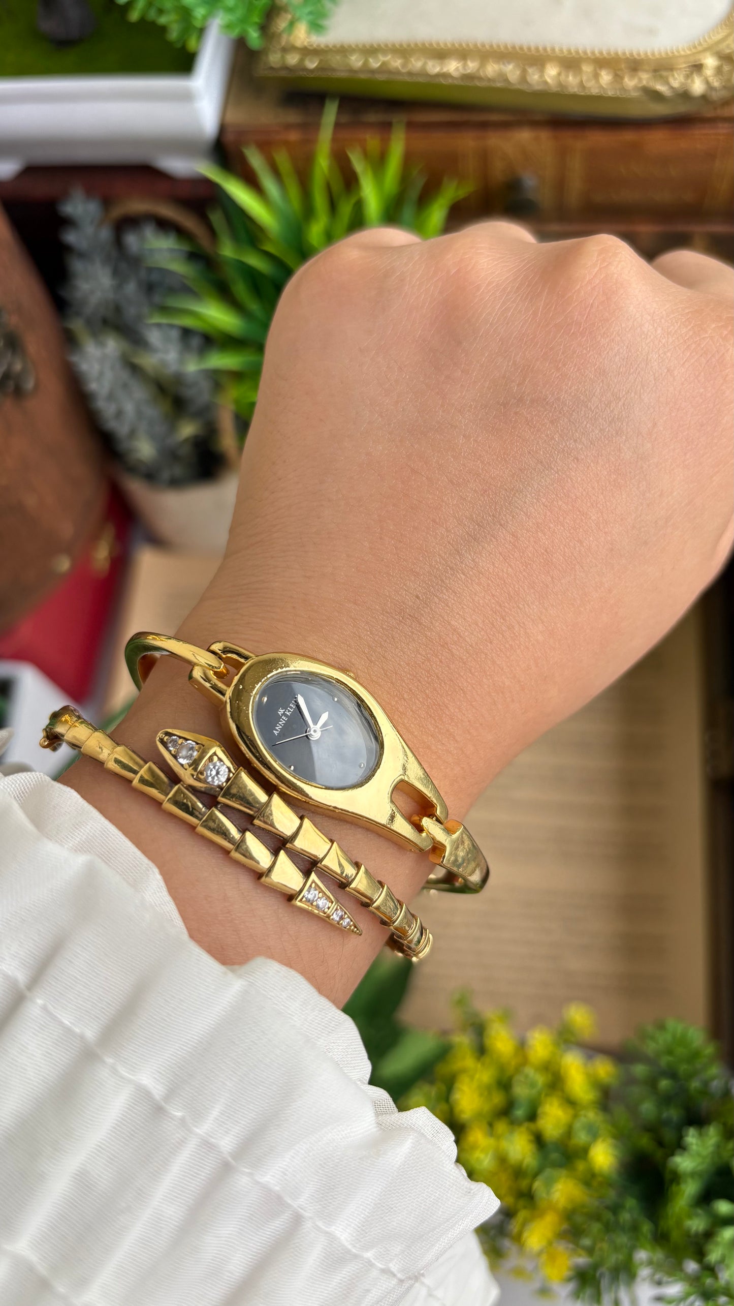 Extremely Rare Vinage Anne Klein Snake Watch in Gold Tone Gucci Style Black Dial
