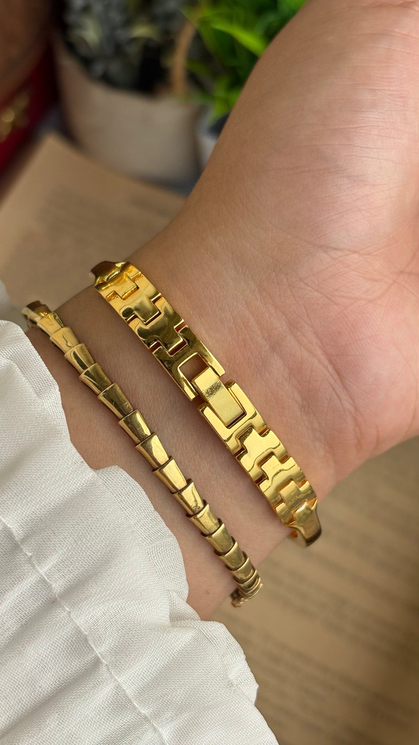 Vintage Anne Klein Watch in Gold Tone Blue Dial Gucci Style