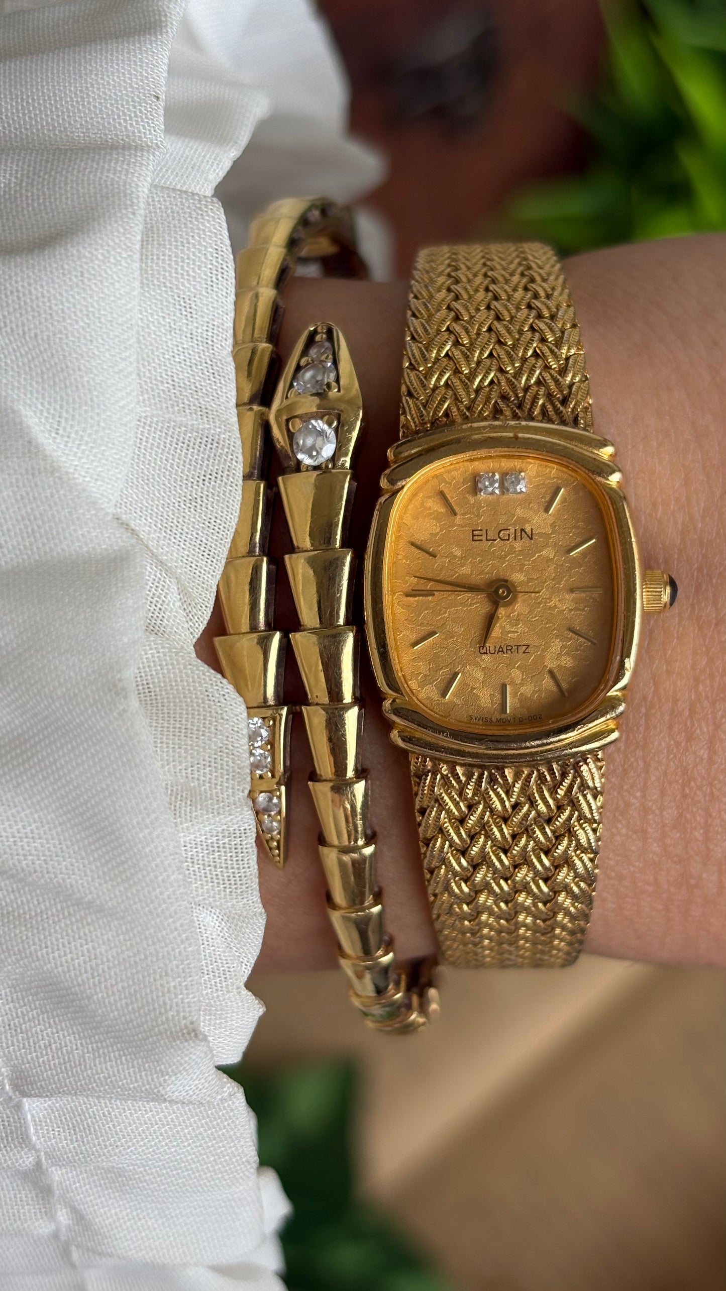 Vintage Elgin Watch in Gold Tone Rare Dial Design
