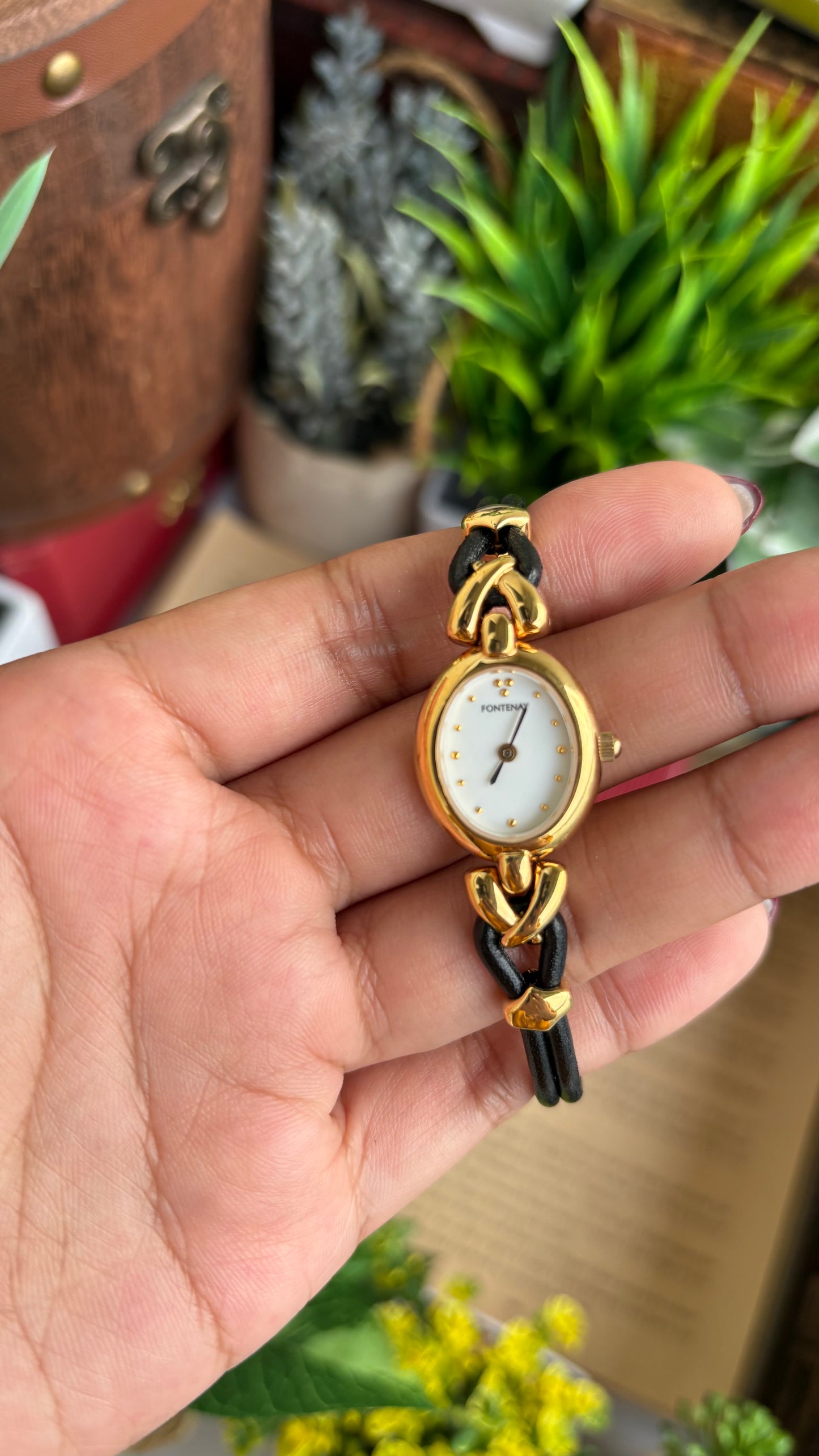 Vintage Fontenay Parisian Luxury Watch in Gold Tone Black Thin Leather Straps