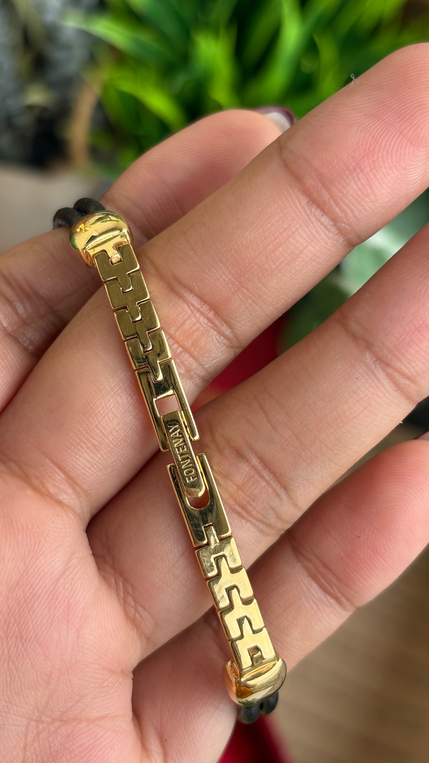 Vintage Fontenay Parisian Luxury Watch in Gold Tone Black Thin Leather Straps