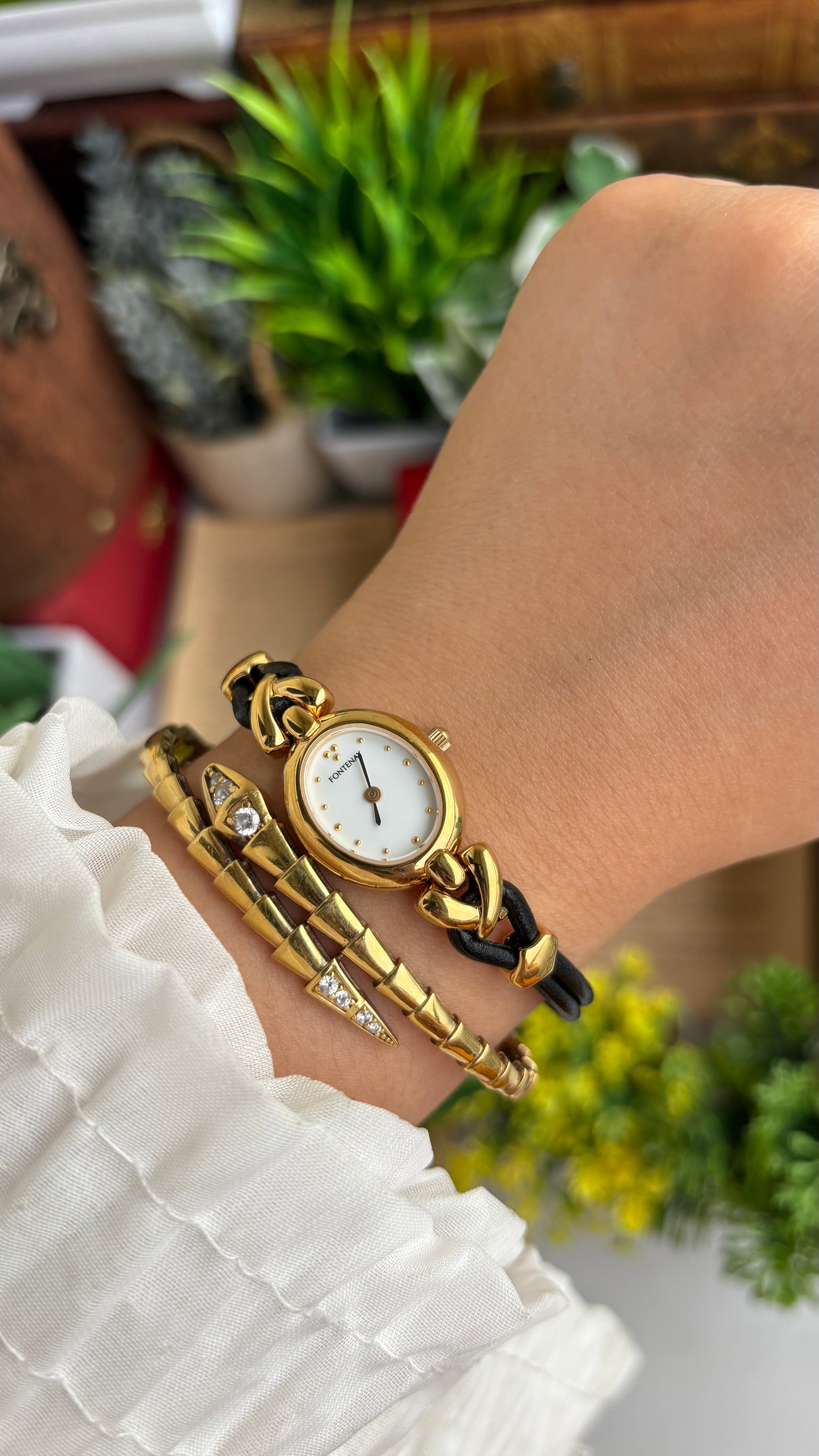 Vintage Fontenay Parisian Luxury Watch in Gold Tone Black Thin Leather Straps