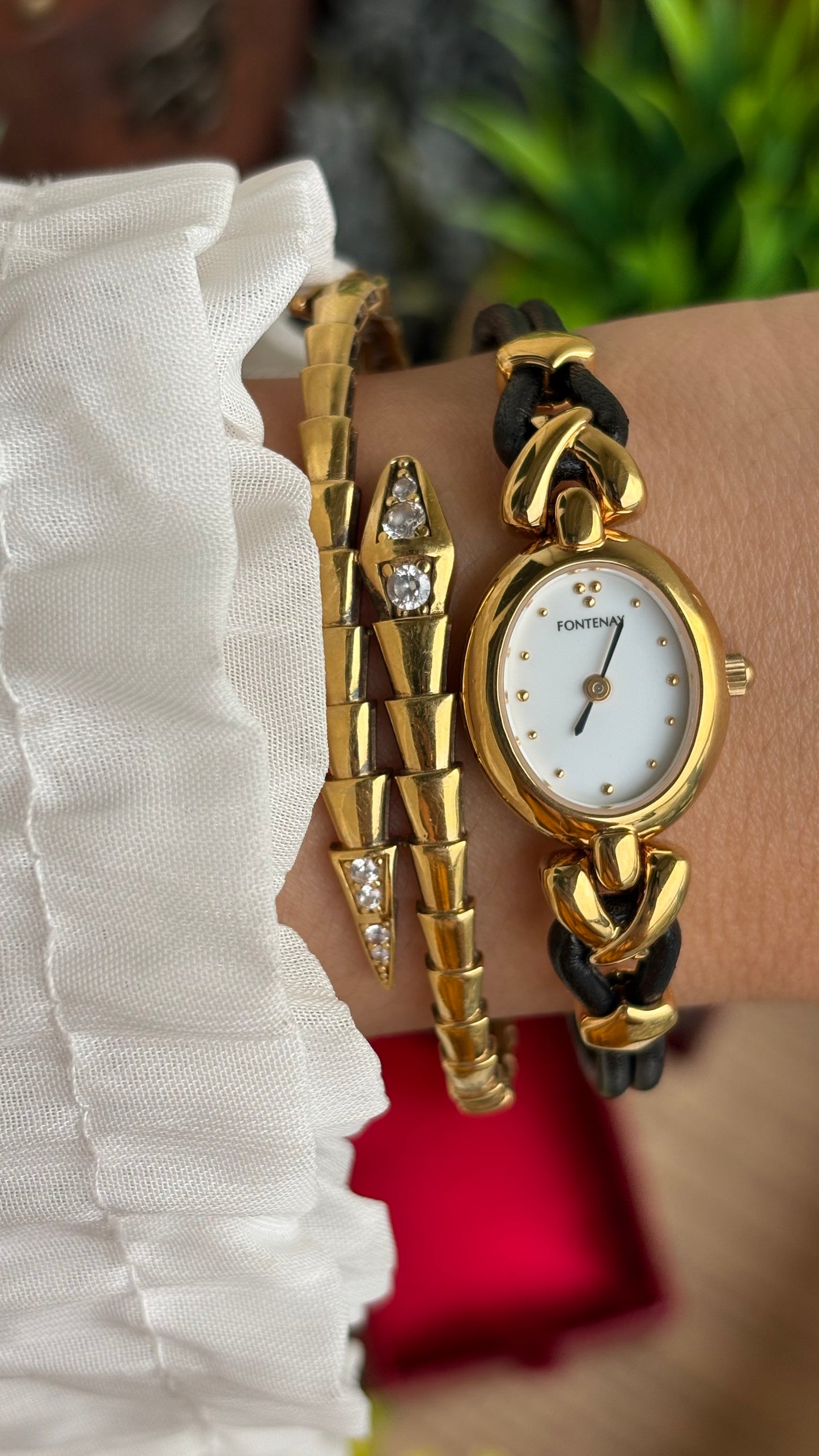 Vintage Fontenay Parisian Luxury Watch in Gold Tone Black Thin Leather Straps