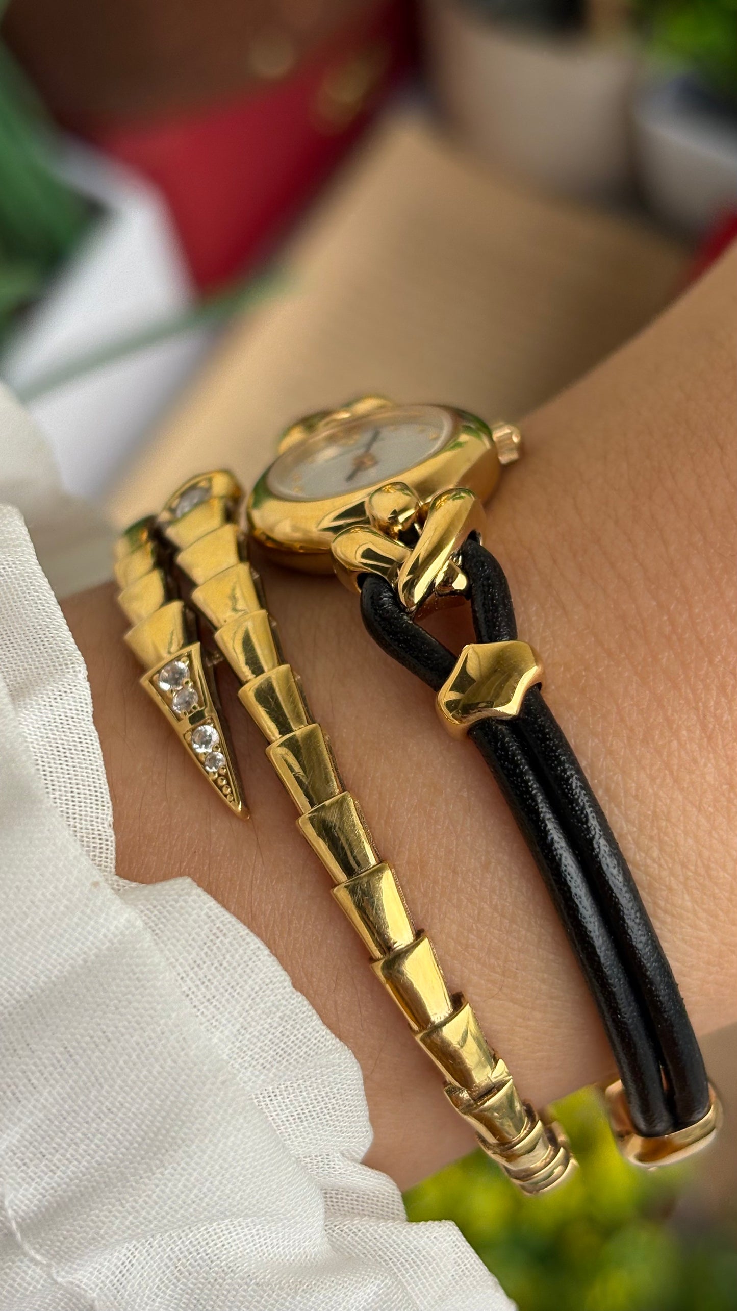 Vintage Fontenay Parisian Luxury Watch in Gold Tone Black Thin Leather Straps