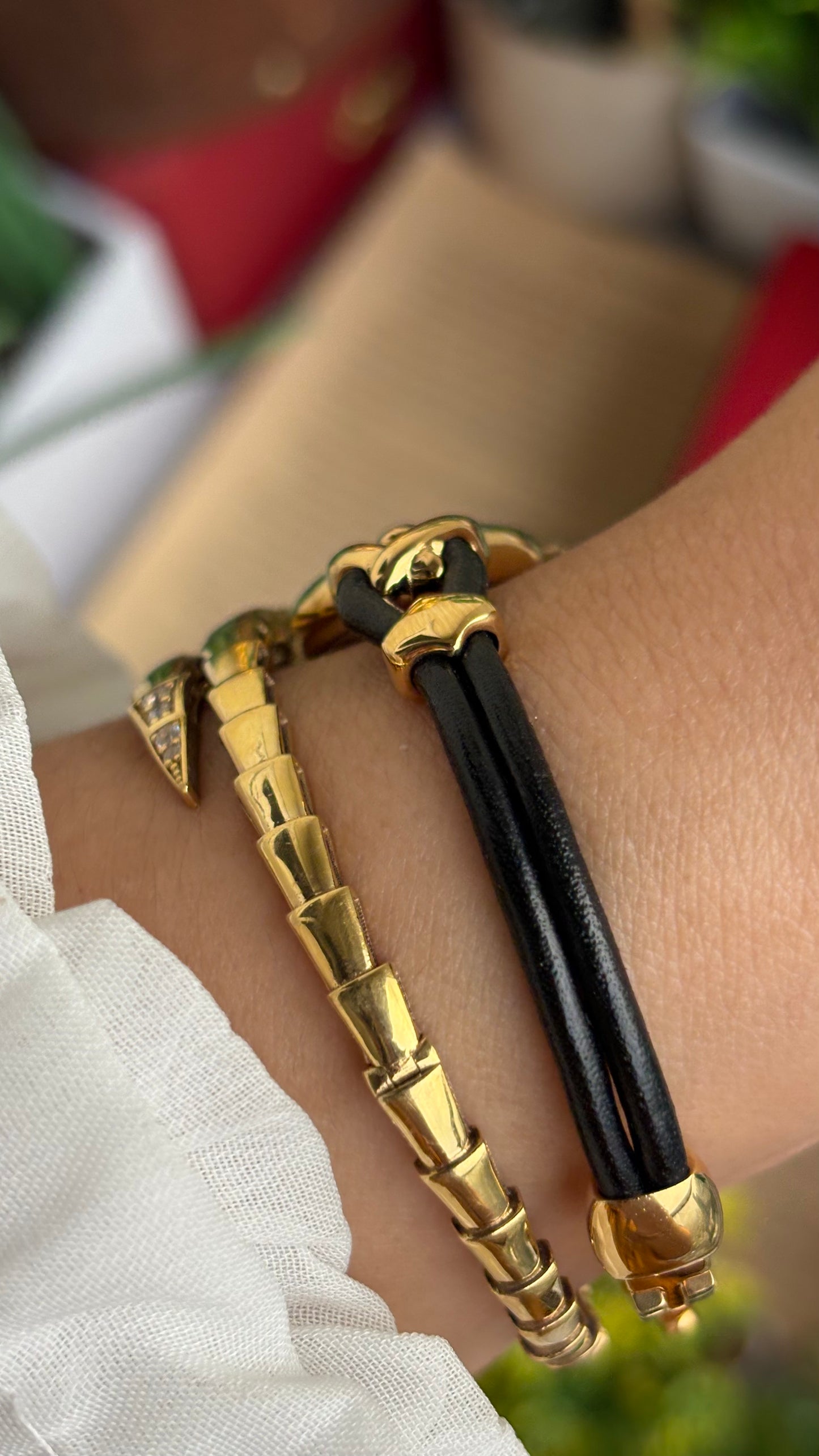 Vintage Fontenay Parisian Luxury Watch in Gold Tone Black Thin Leather Straps