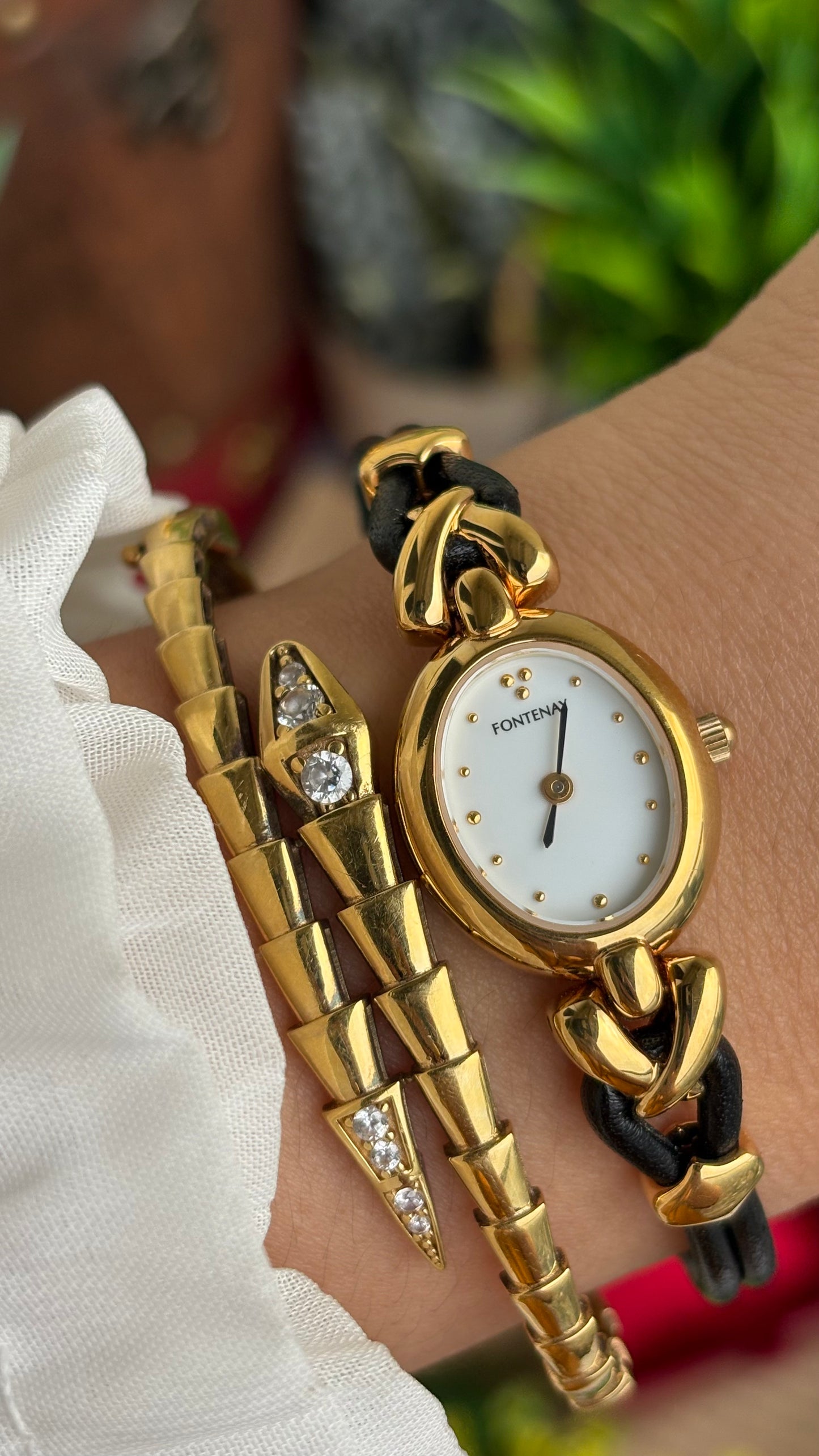 Vintage Fontenay Parisian Luxury Watch in Gold Tone Black Thin Leather Straps