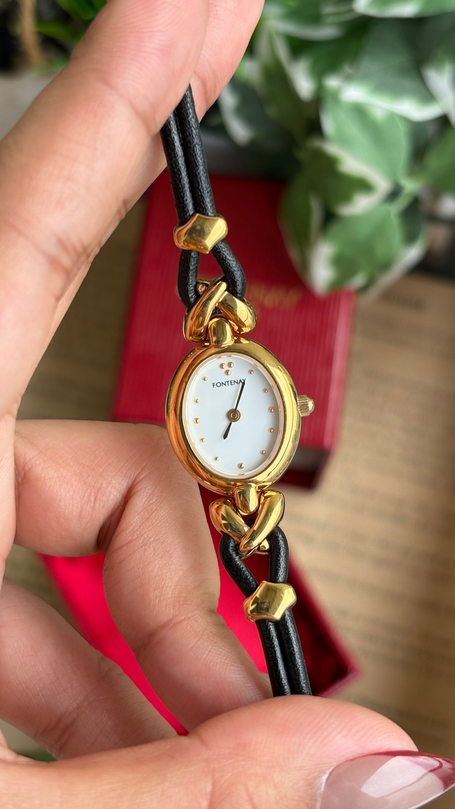 Vintage Fontenay Parisian Luxury Watch in Gold Tone Black Thin Leather Straps