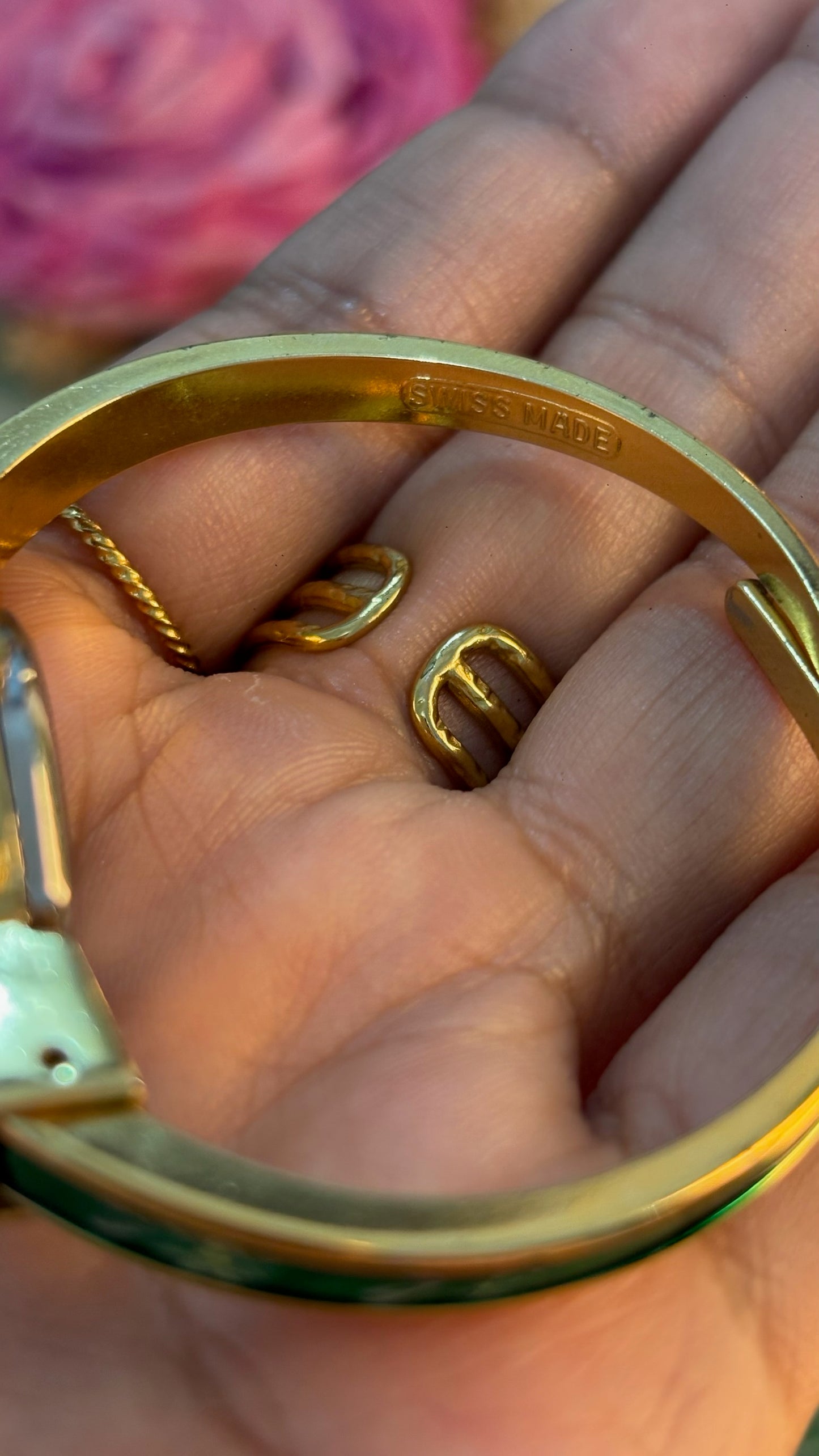 Extremely Rare Dainty Vintage Hanowa Emerald Green Watch in Gold Tone Quartz