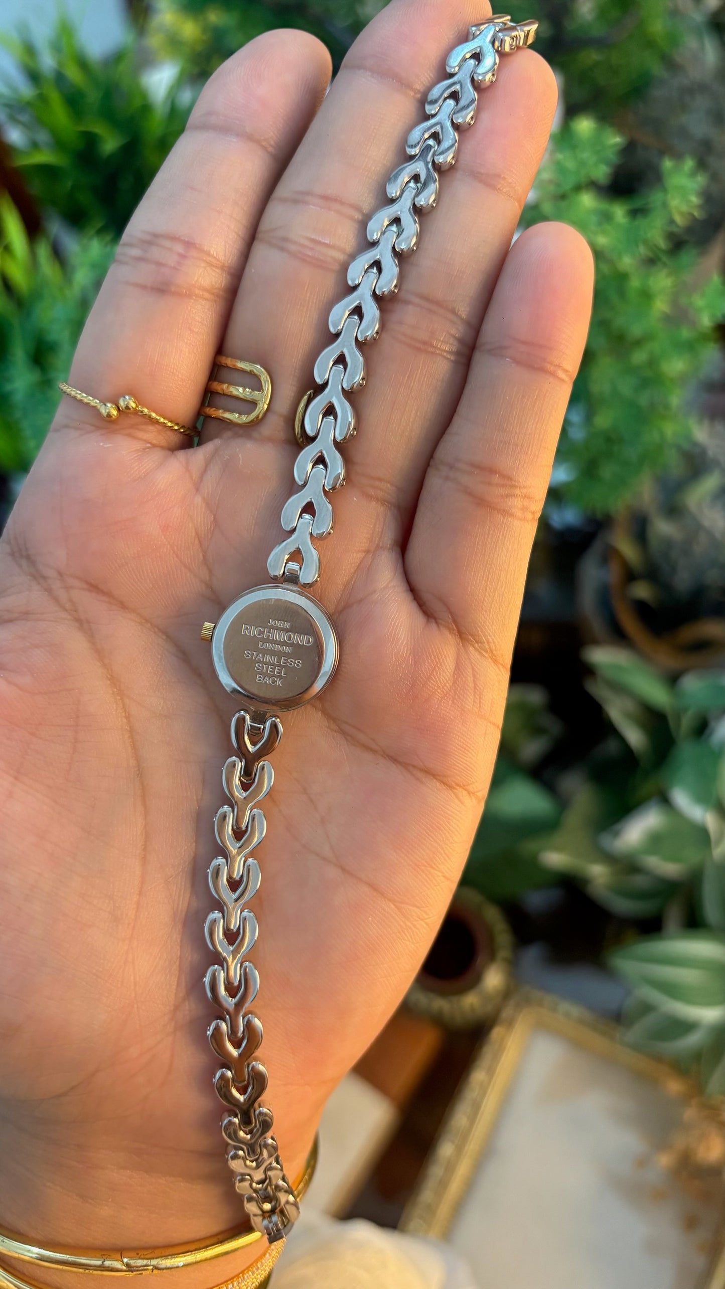Rare Dainty Vintage John Richmond London Wishbone Links Bracelet Watch in Silver Tone Quartz