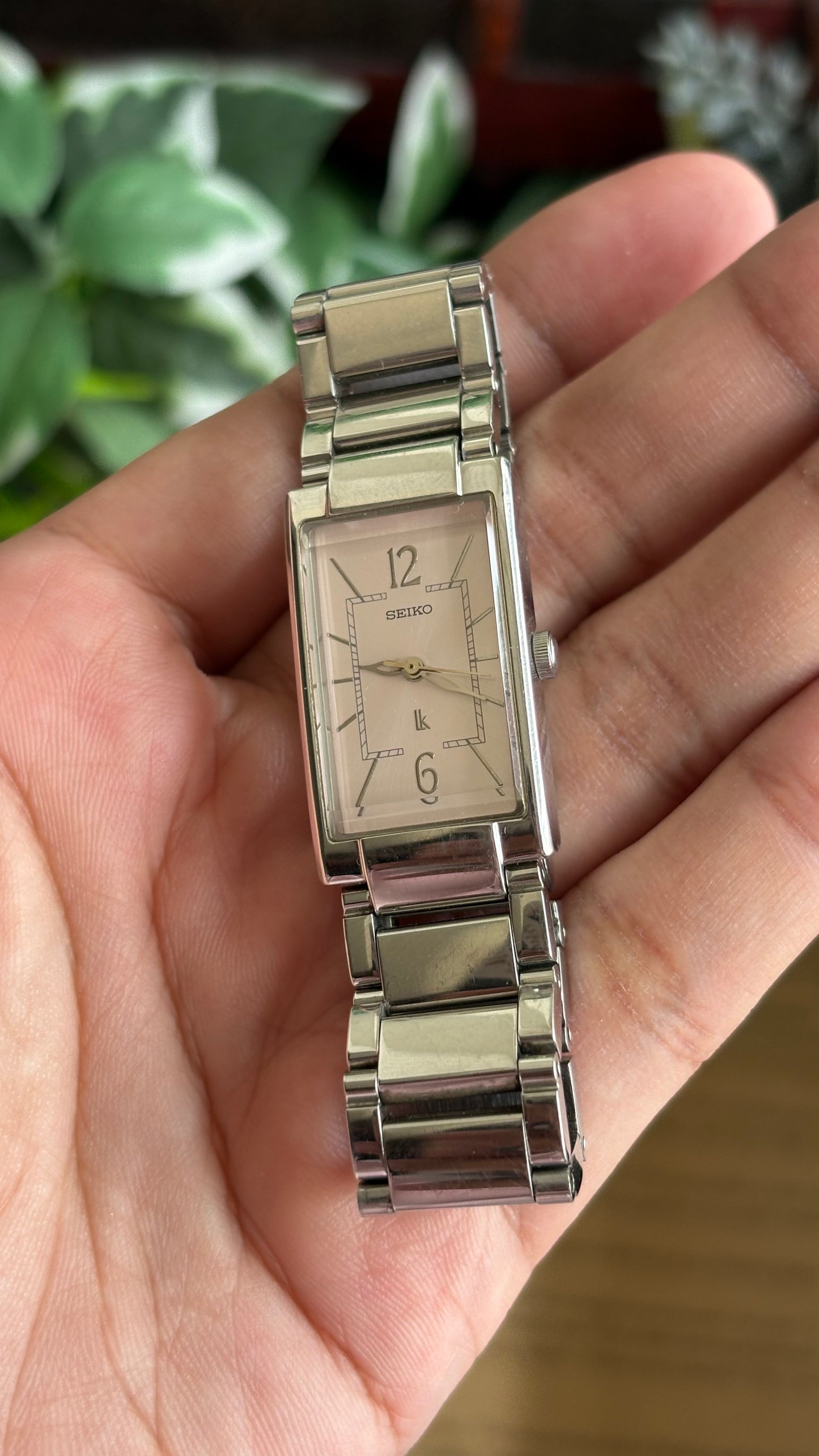 Vintage Seiko Tank Watch in Silver Tone Pink Dial